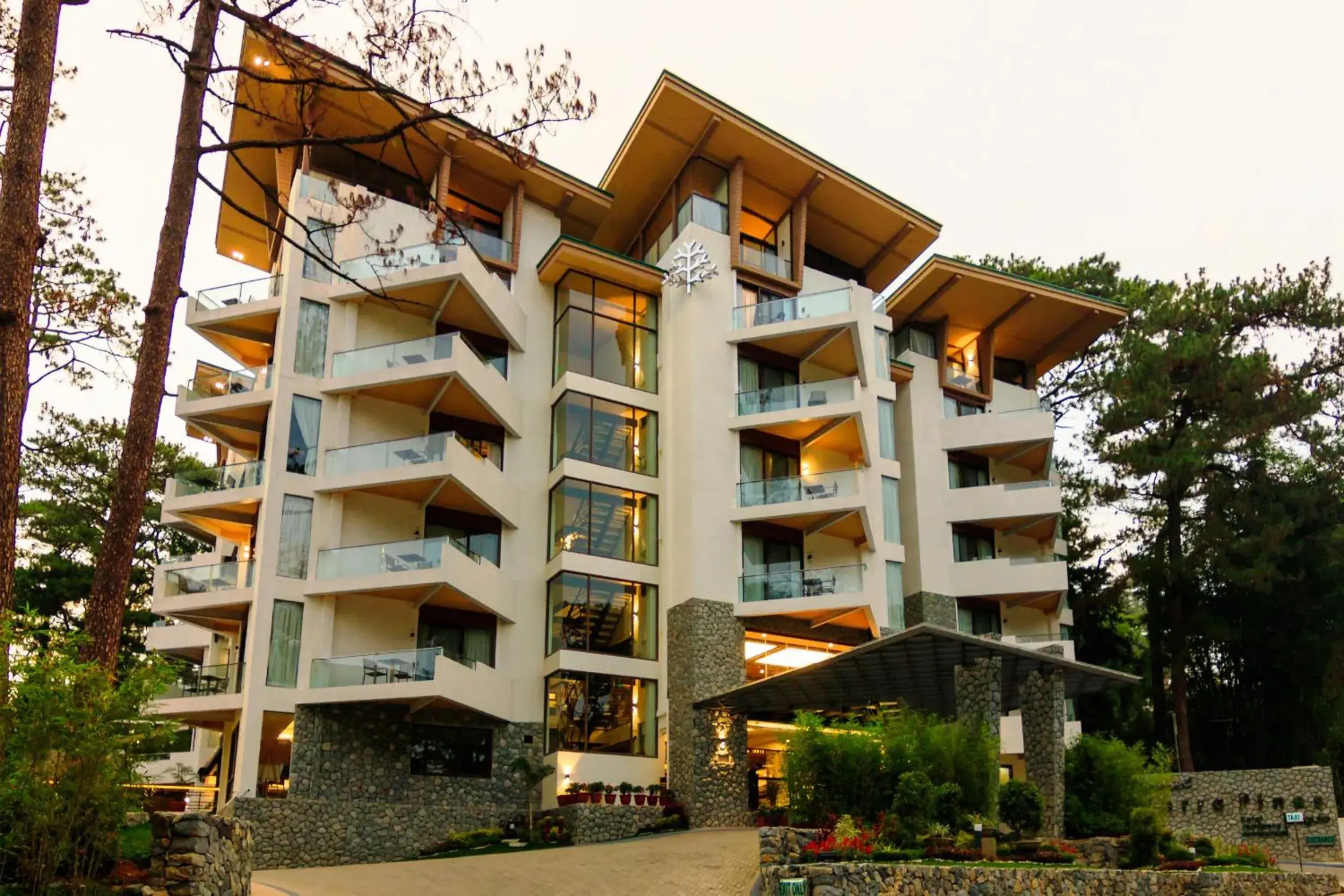 Property building in Grand Sierra Pines Baguio Property building in Grand Sierra Pines Baguio