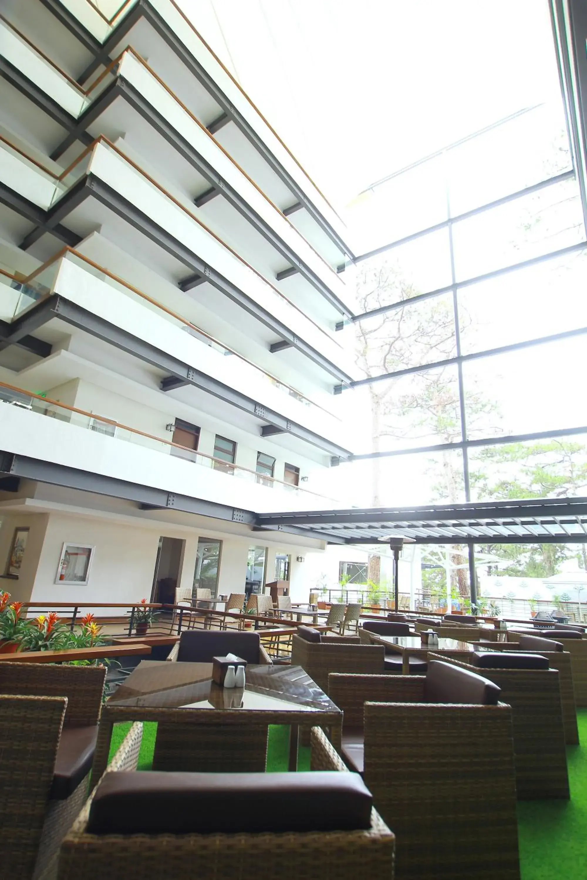 Restaurant/places to eat in Grand Sierra Pines Baguio Restaurant/places to eat in Grand Sierra Pines Baguio