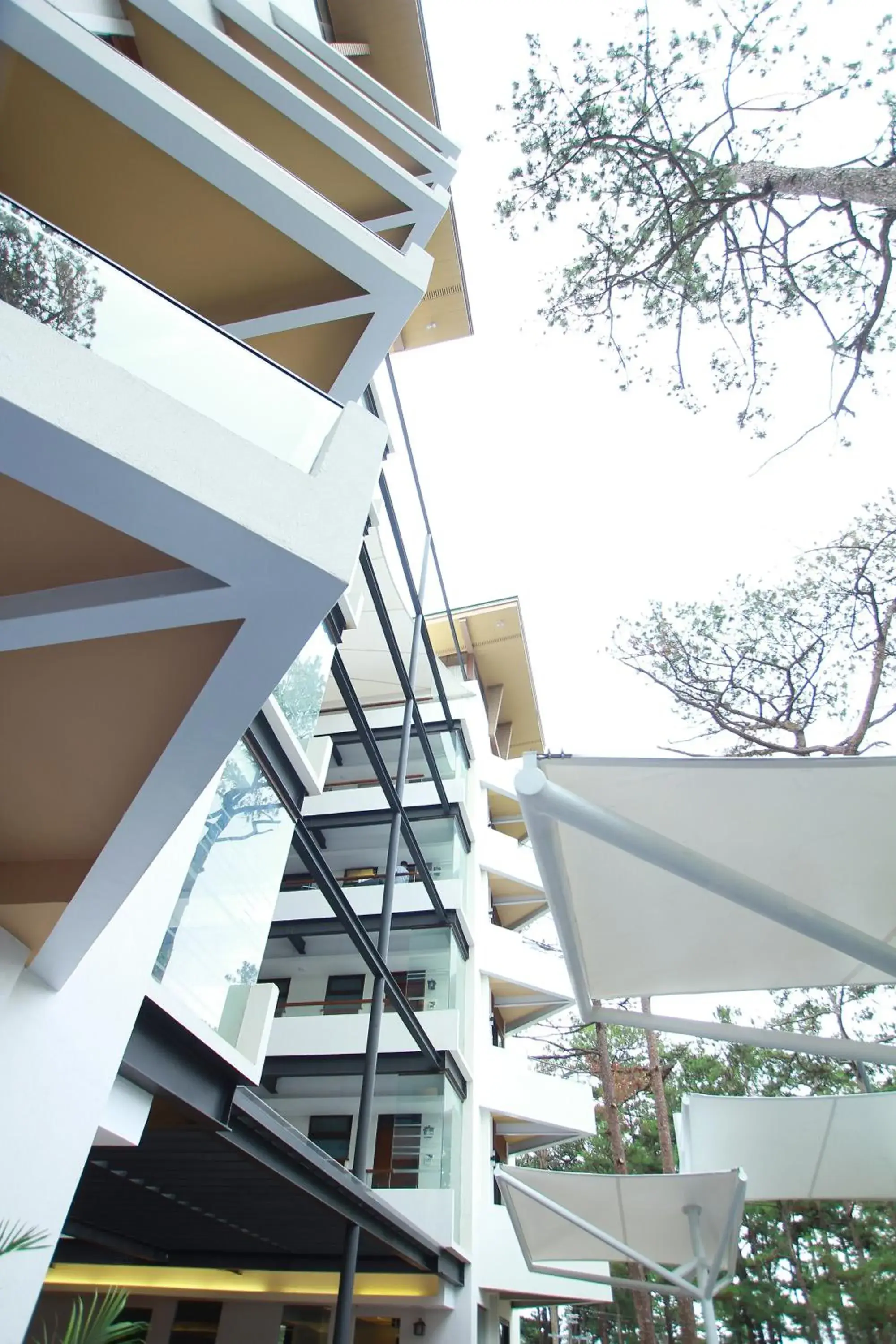 Property building in Grand Sierra Pines Baguio Property building in Grand Sierra Pines Baguio