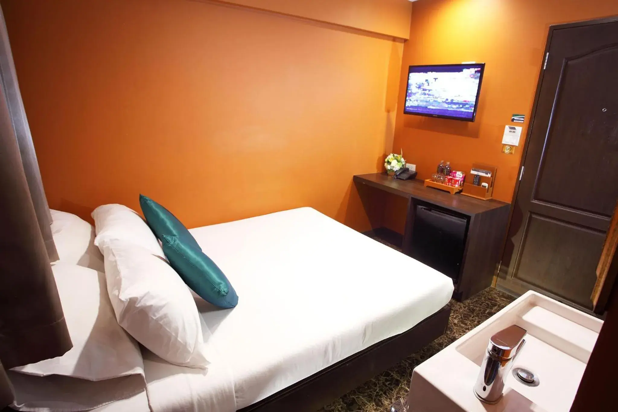 Bed in Violet Tower at Khaosan Palace Bed in Violet Tower at Khaosan Palace