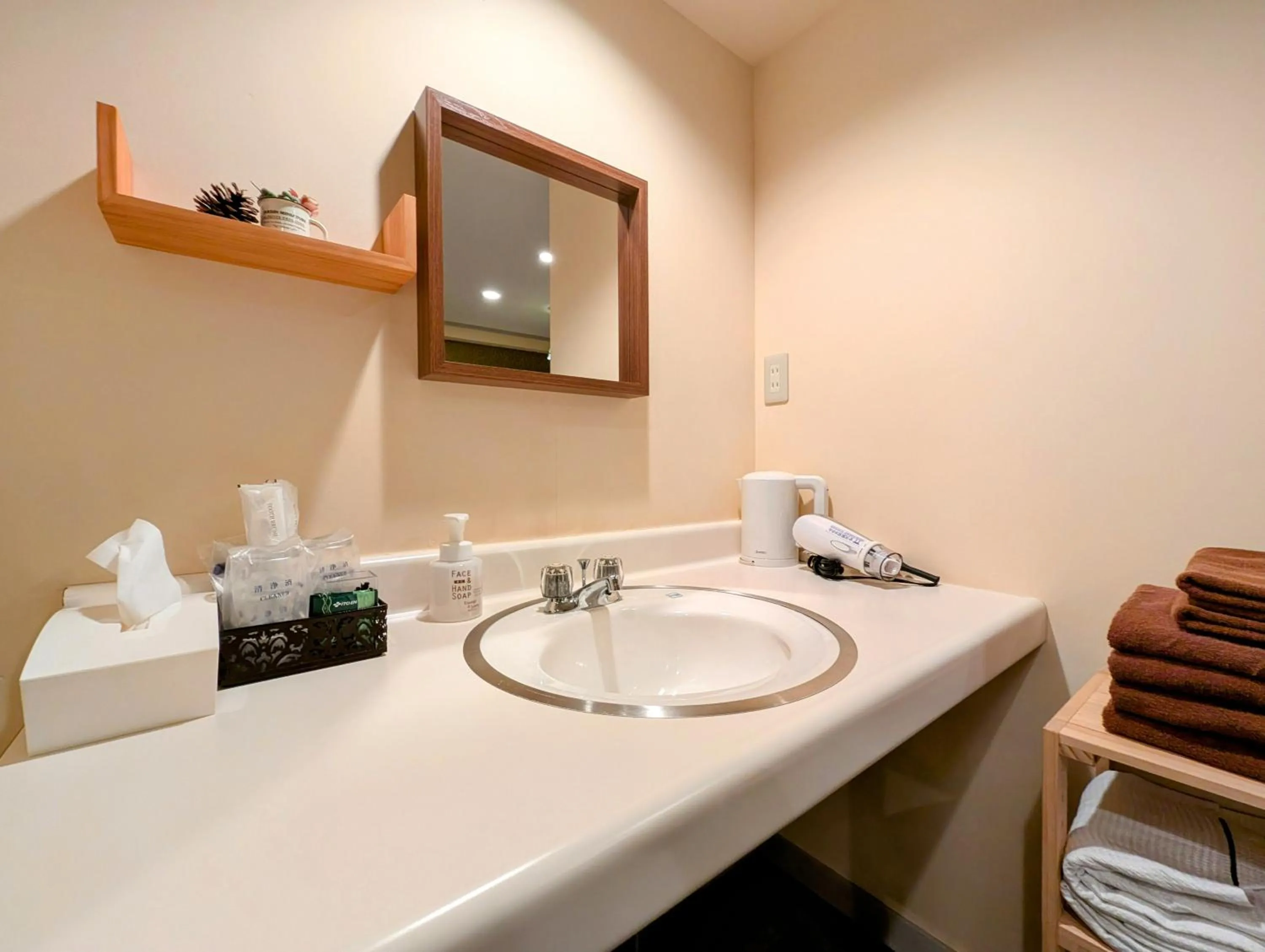 Photo of the whole room in Kanazawa Station Hotel