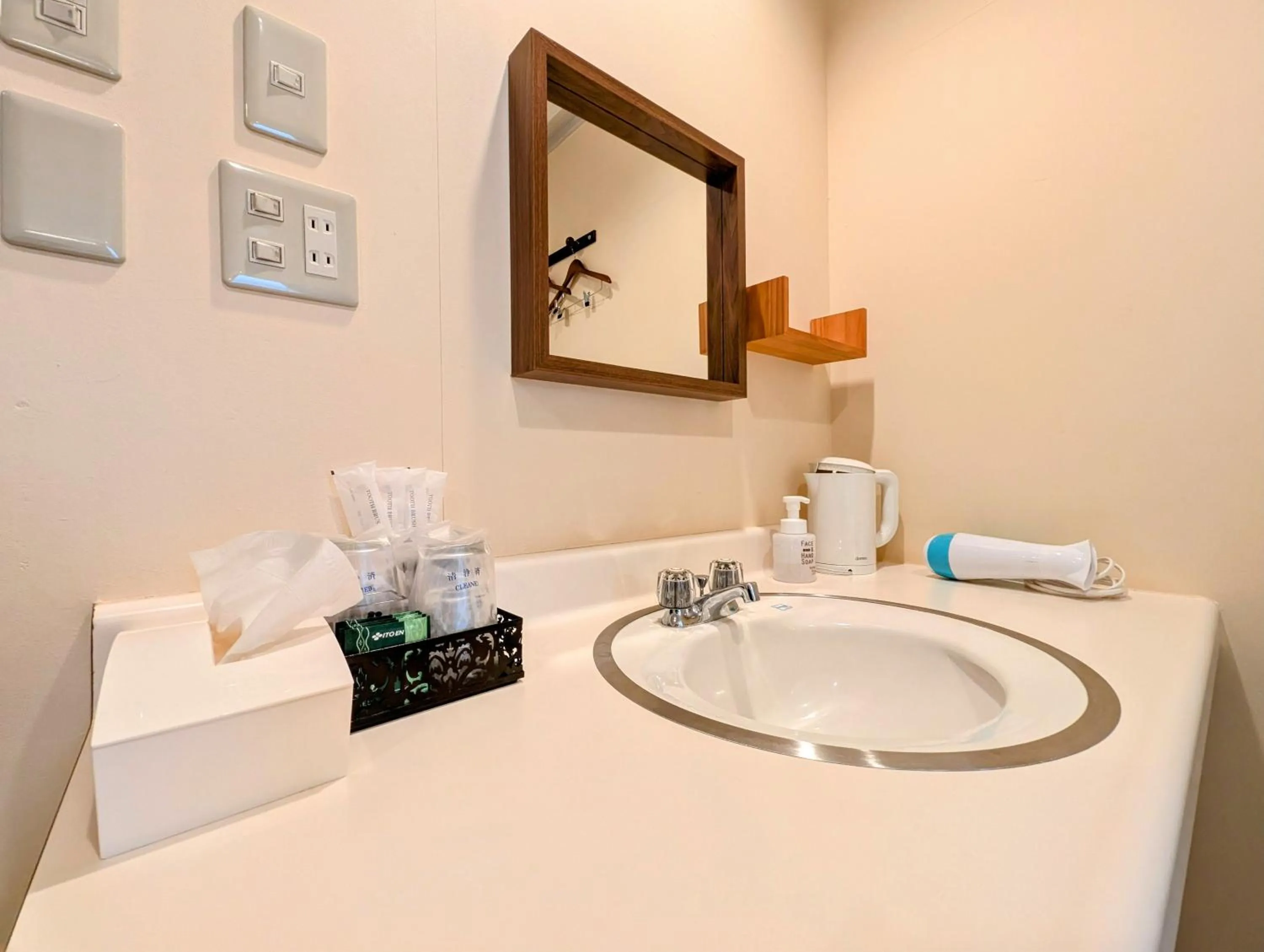 Photo of the whole room in Kanazawa Station Hotel