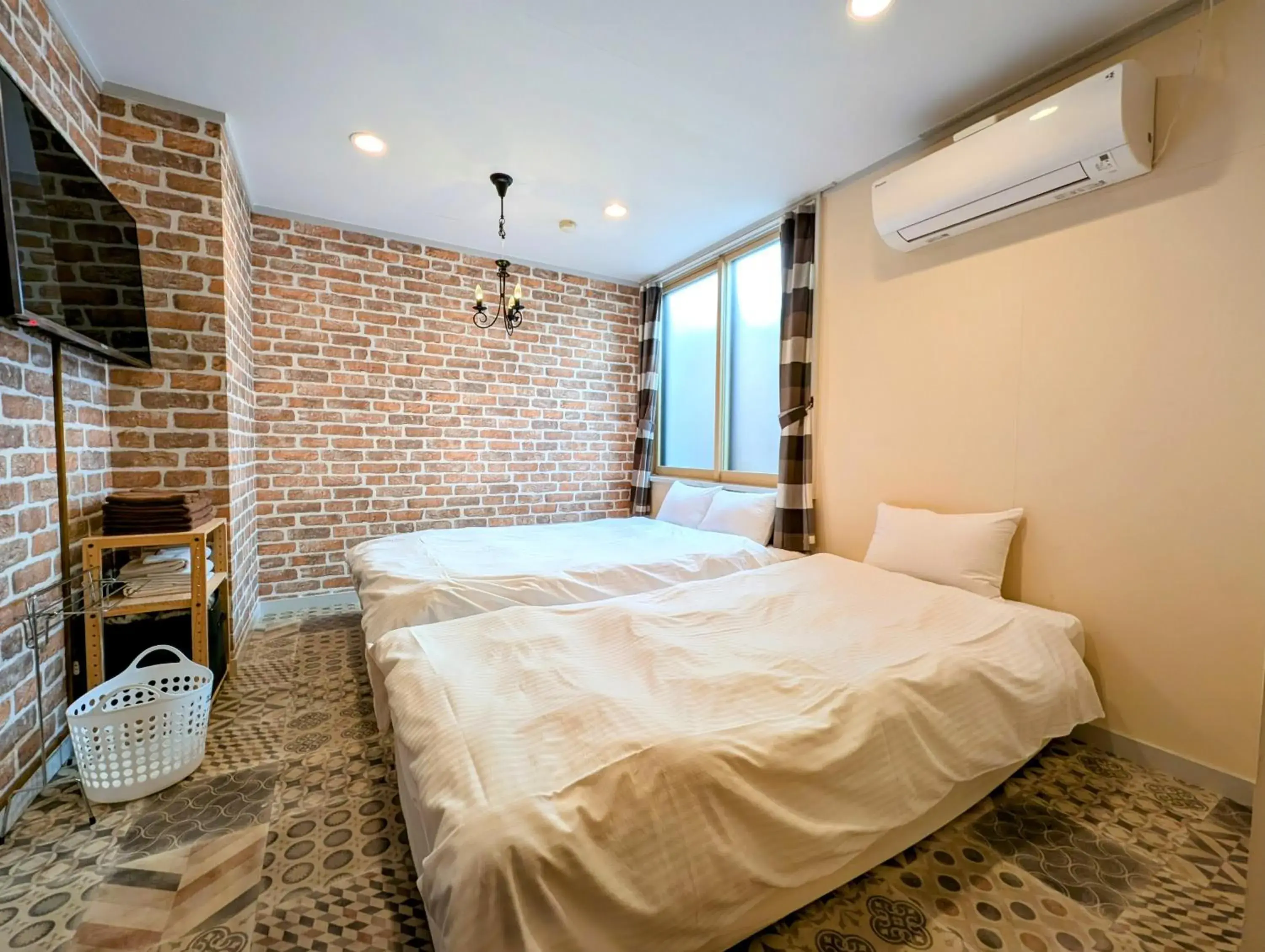 Moderate Room with One Single Bed and One Double Bed in Kanazawa Station Hotel Moderate Room with One Single Bed and One Double Bed in Kanazawa Station Hotel