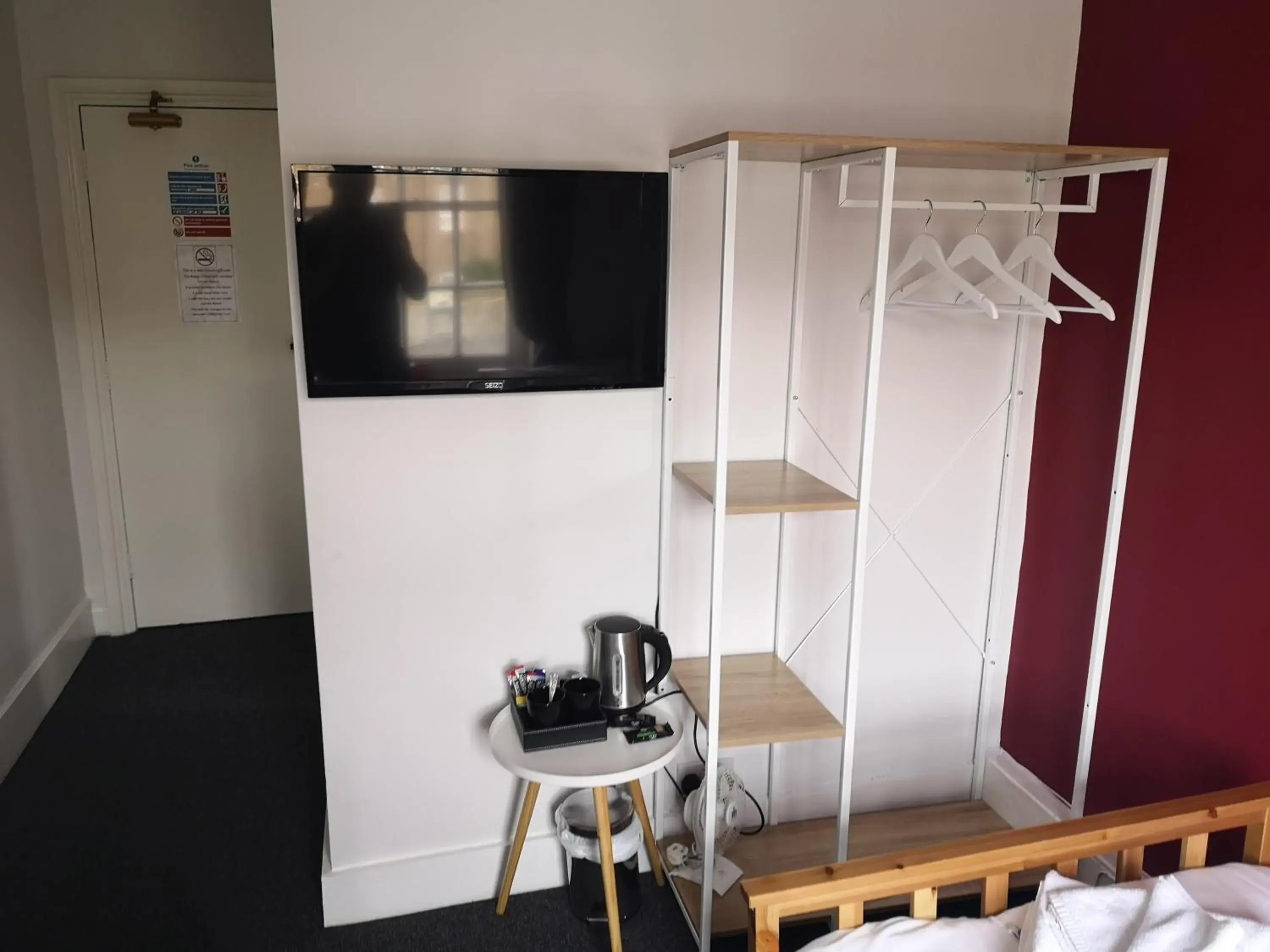 Twin Room in The Red Lion Twin Room in The Red Lion