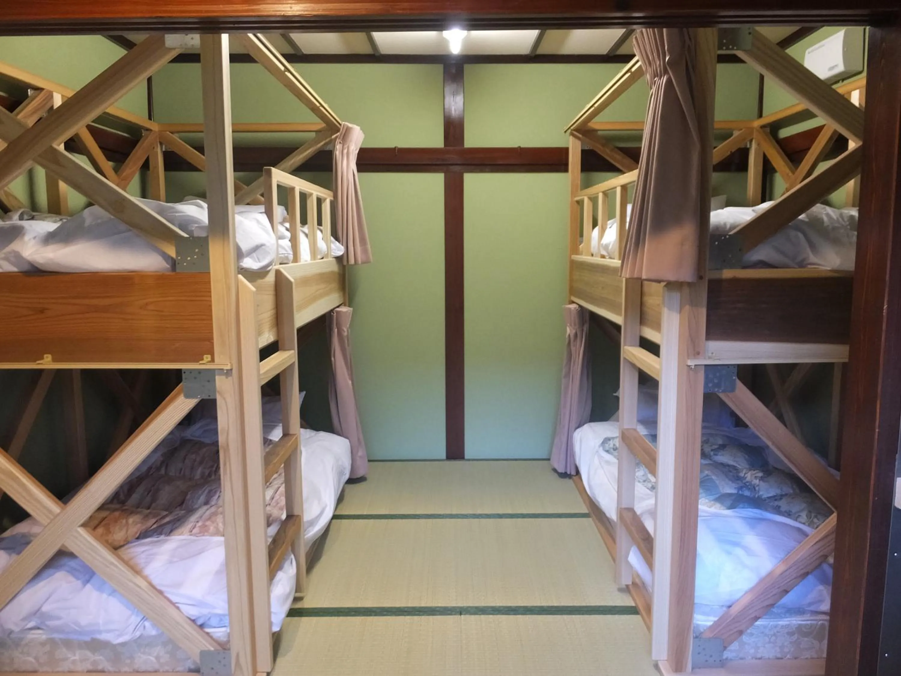 Photo of the whole room, Bed in Guesthouse Mikkaichi
