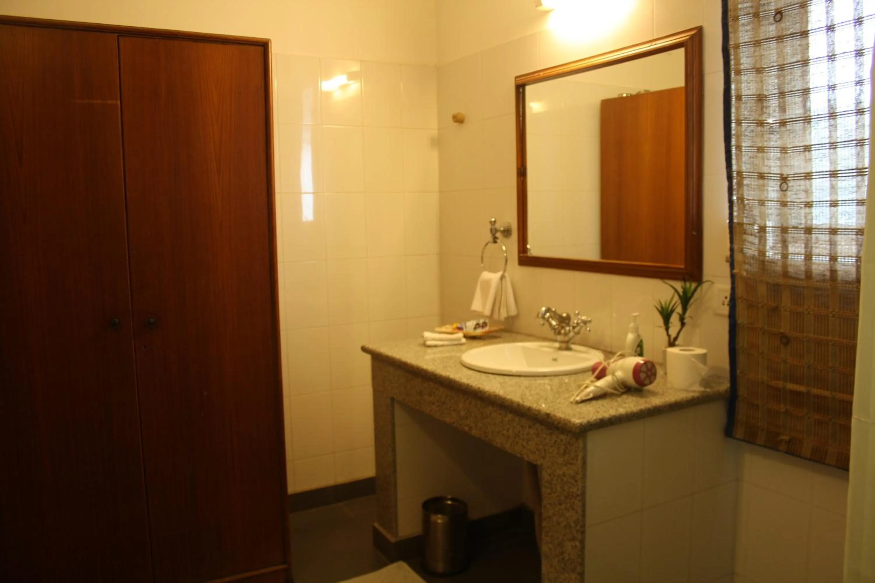 Double or Twin Room in Ivy Suites