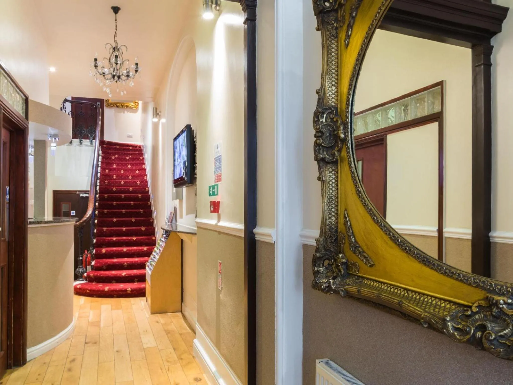 Notting Hill Gate Hotel