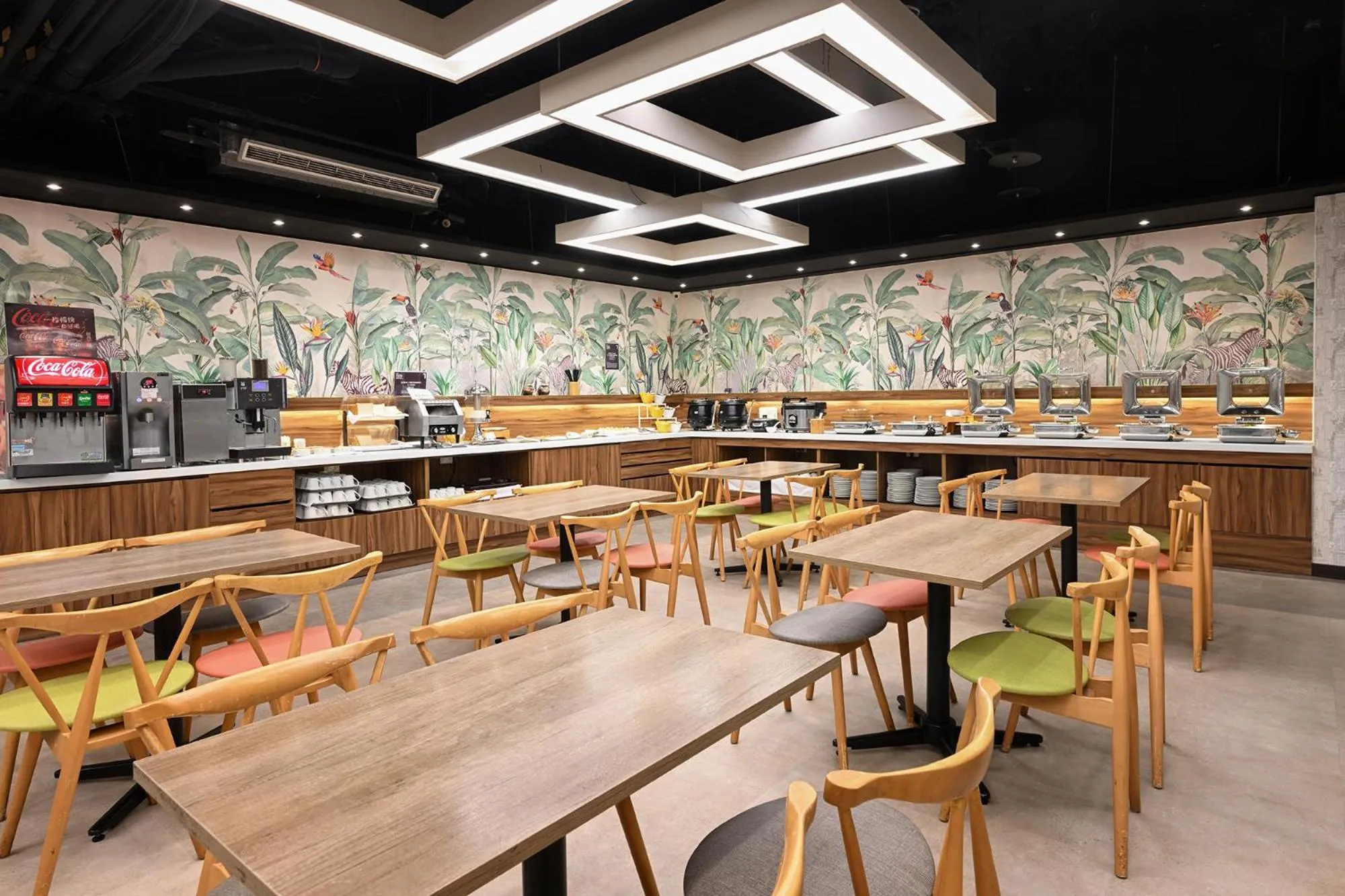 Restaurant/Places to Eat in Le Room Hotel Taoyuan