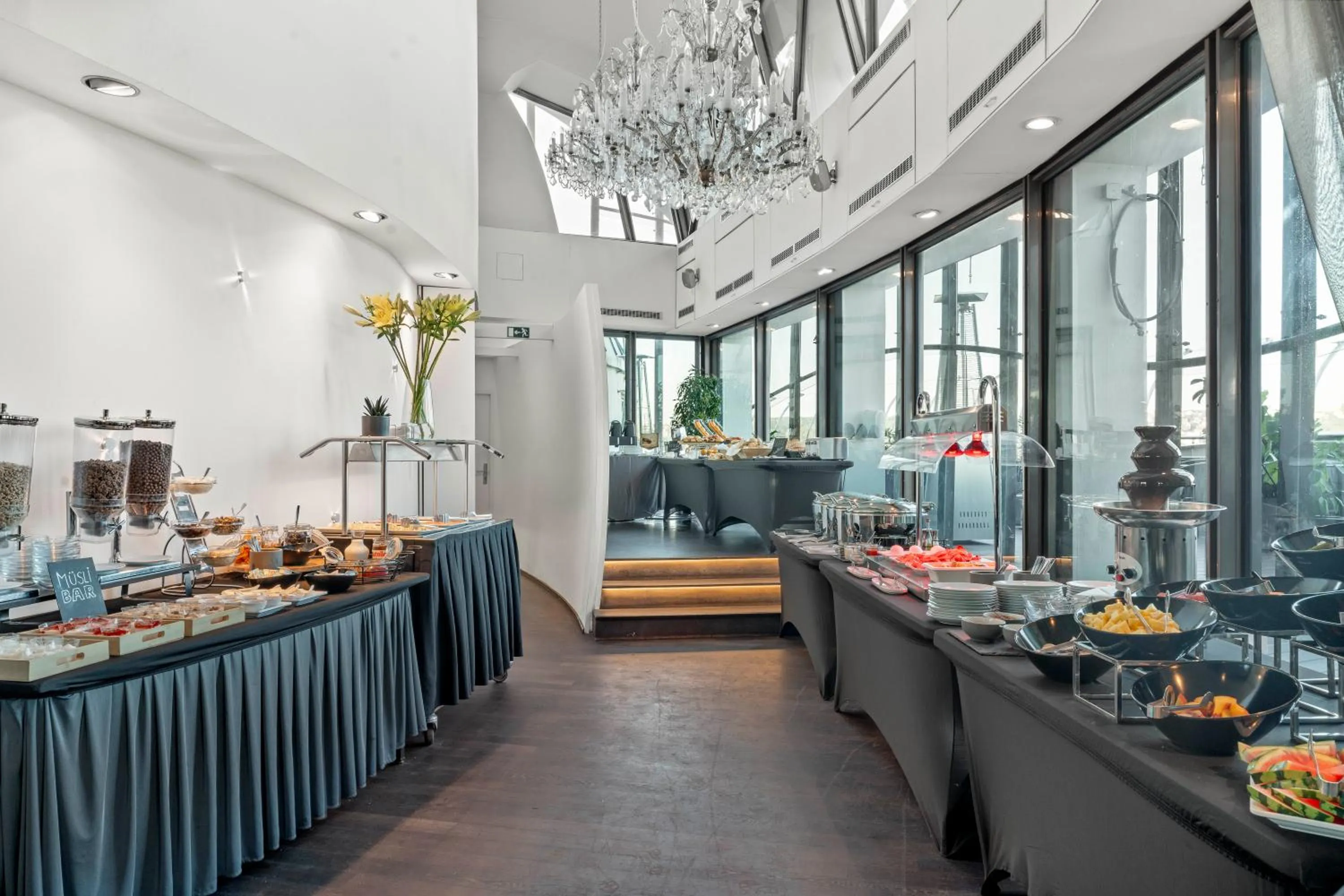 Breakfast in Dancing House - Tančící dům hotel