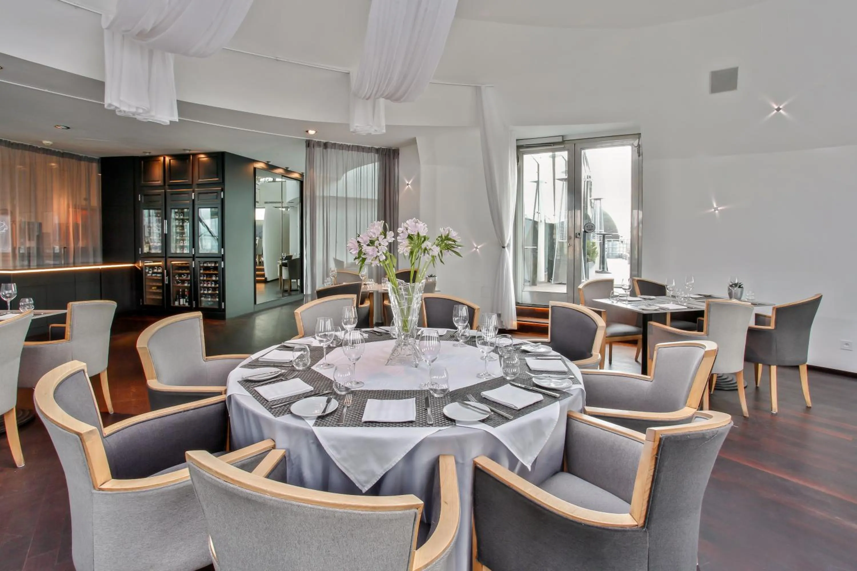 Decorative detail in Dancing House - Tančící dům hotel