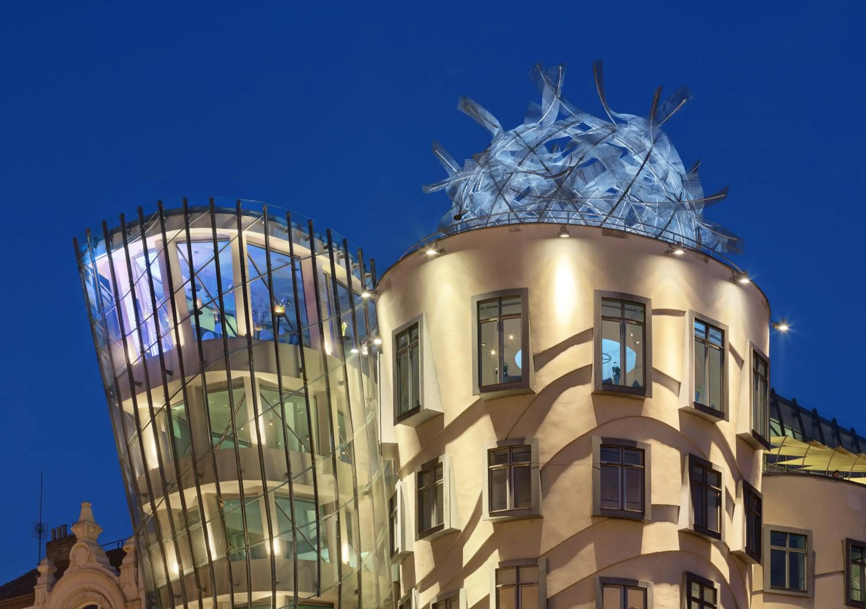 Night in Dancing House - Tančící dům hotel