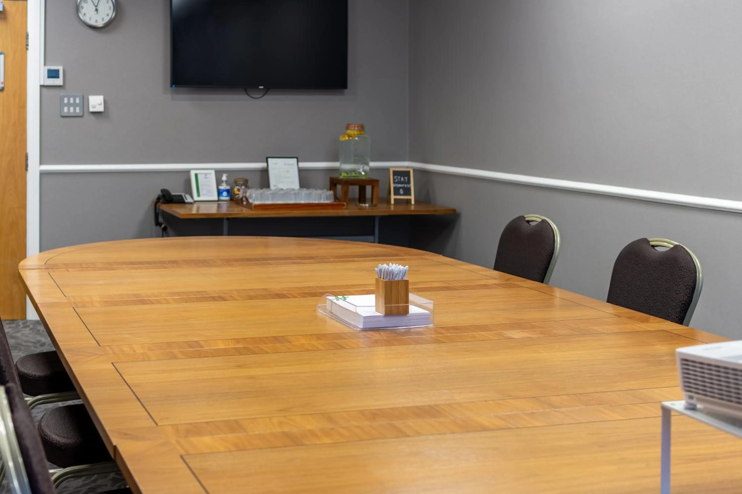 Meeting/conference room in Holiday Inn Liverpool City Centre by IHG