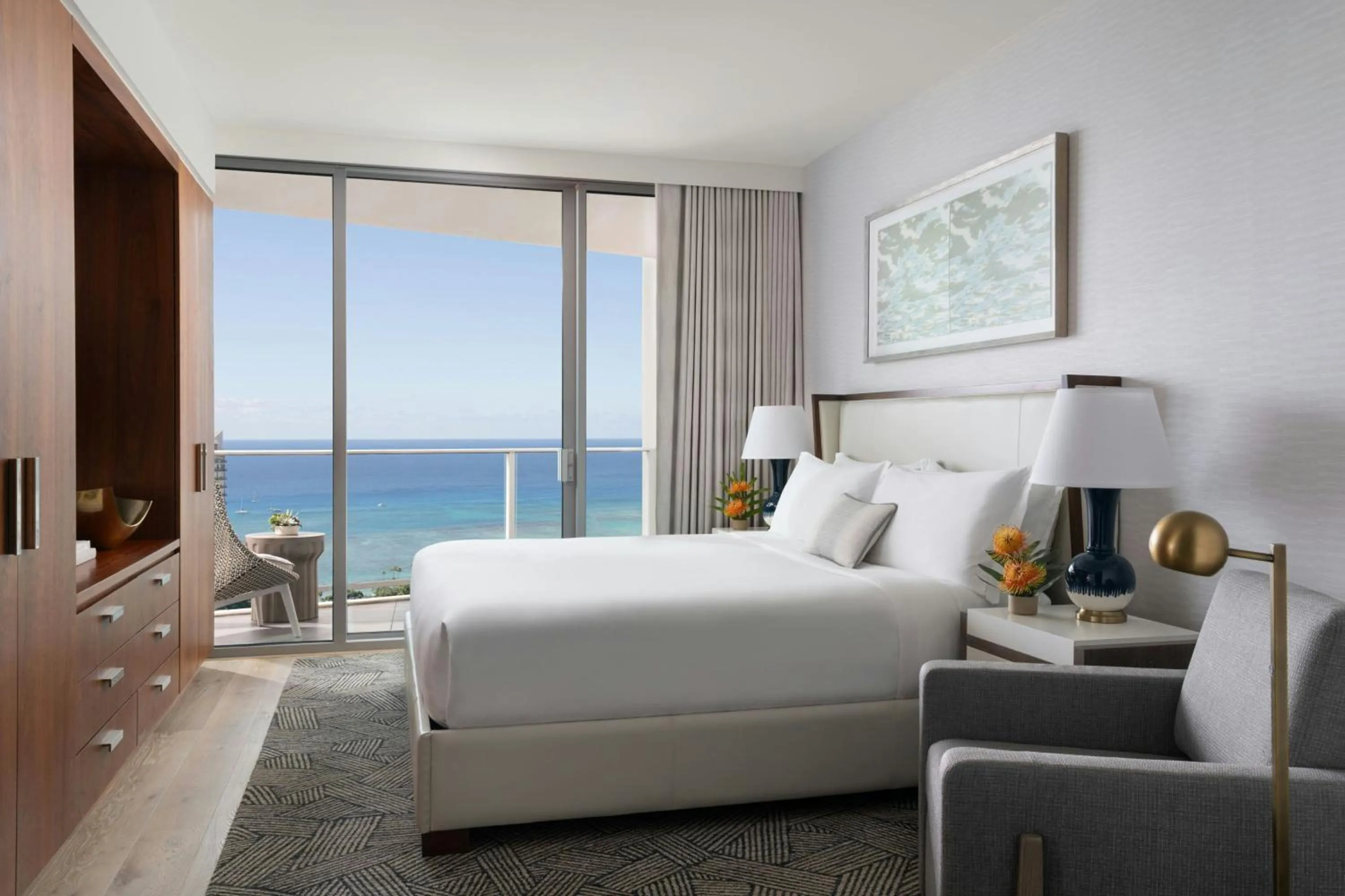 Bedroom, Bed in The Ritz-Carlton Residences, Waikiki Beach Hotel