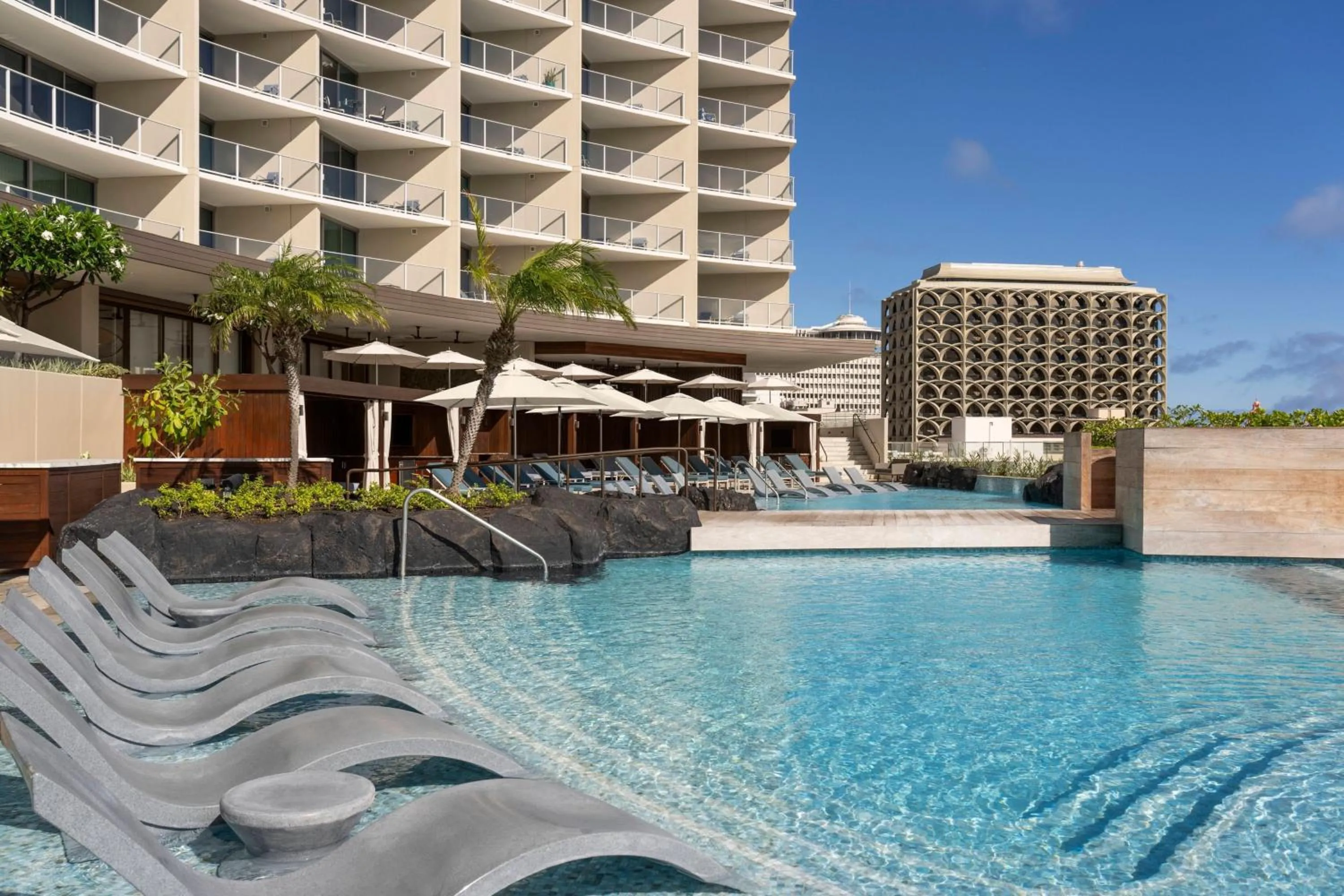Swimming pool in The Ritz-Carlton Residences, Waikiki Beach Hotel