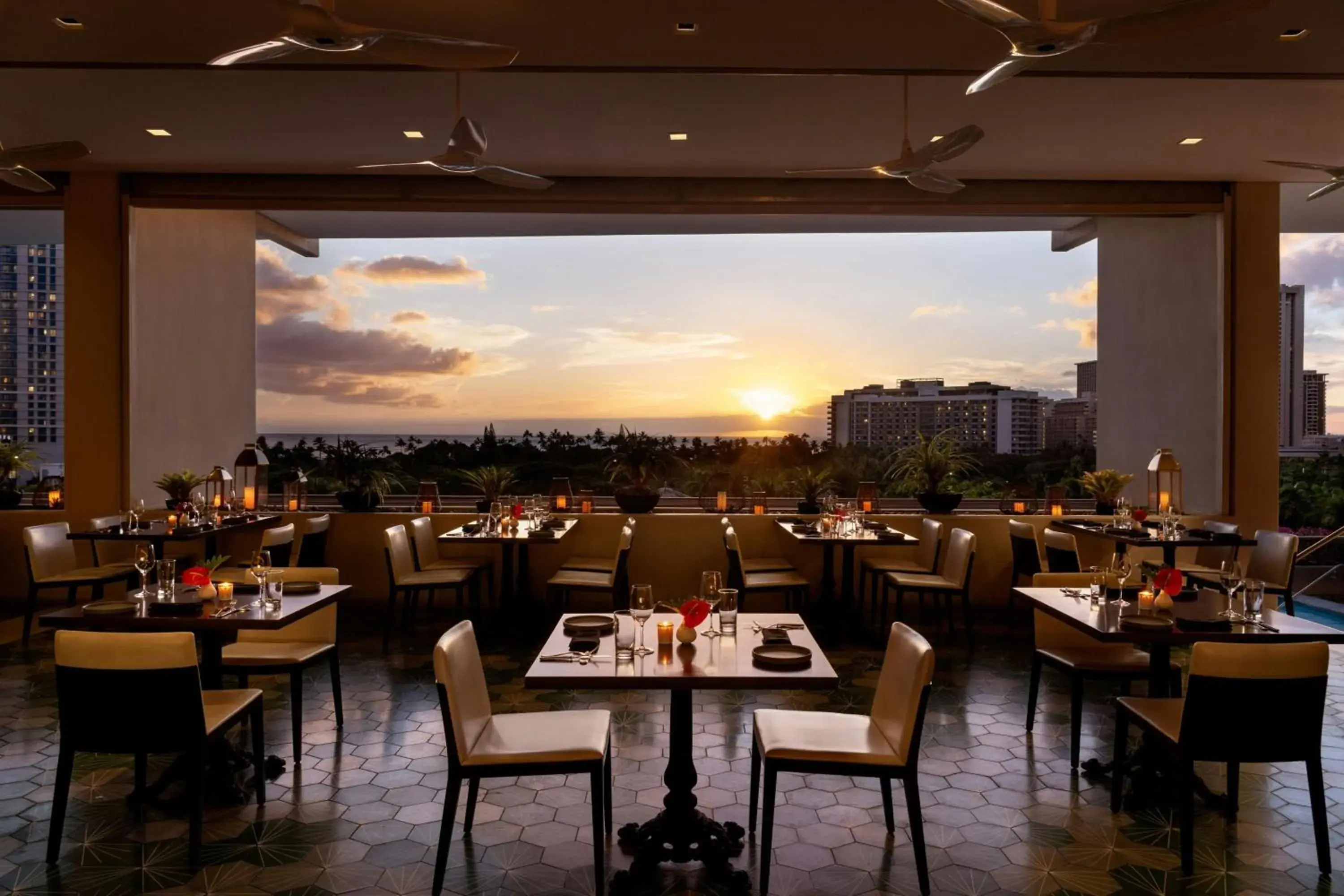Restaurant/places to eat in The Ritz-Carlton Residences, Waikiki Beach Hotel Restaurant/places to eat in The Ritz-Carlton Residences, Waikiki Beach Hotel
