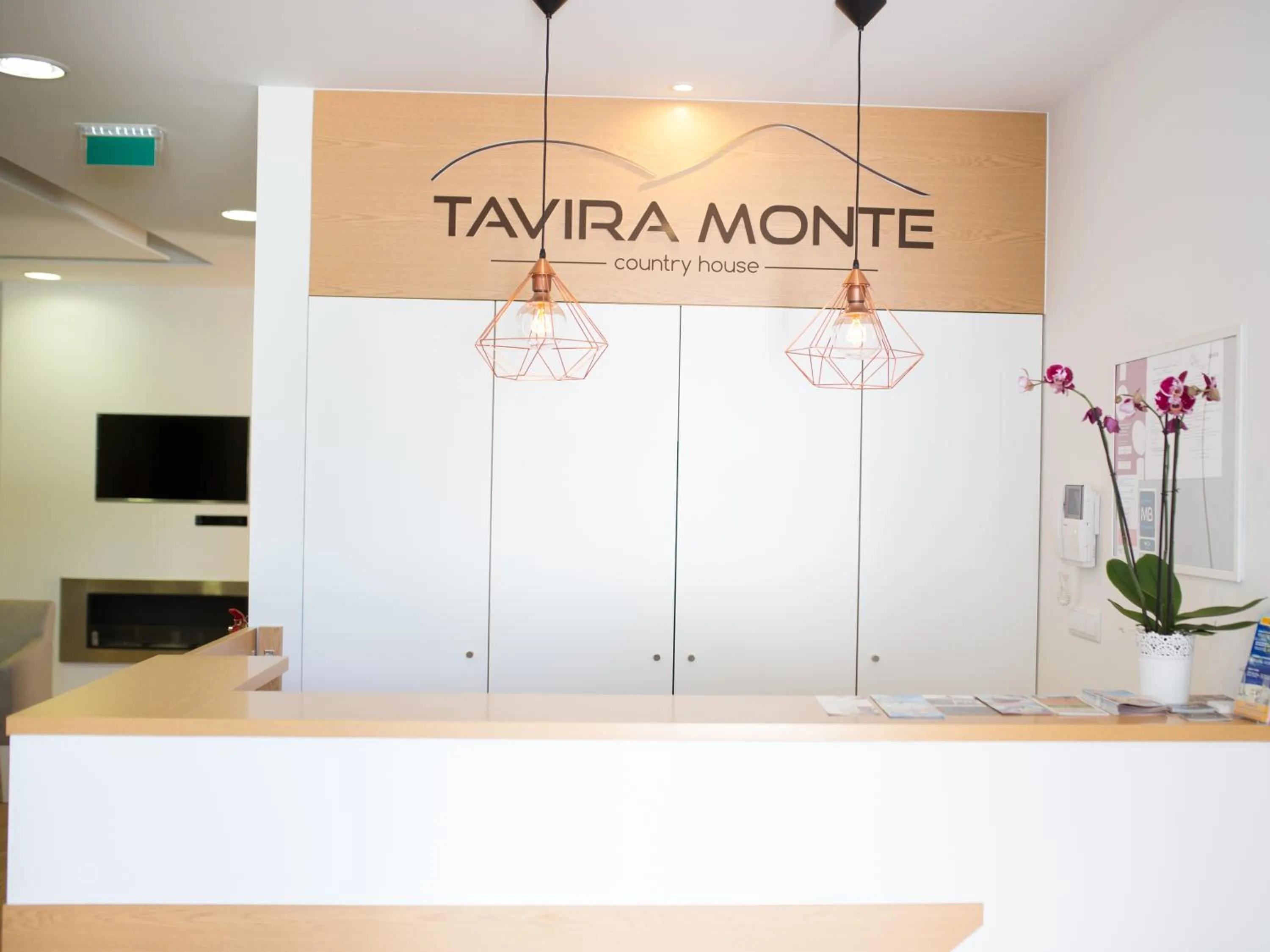 Property logo or sign in Tavira Monte