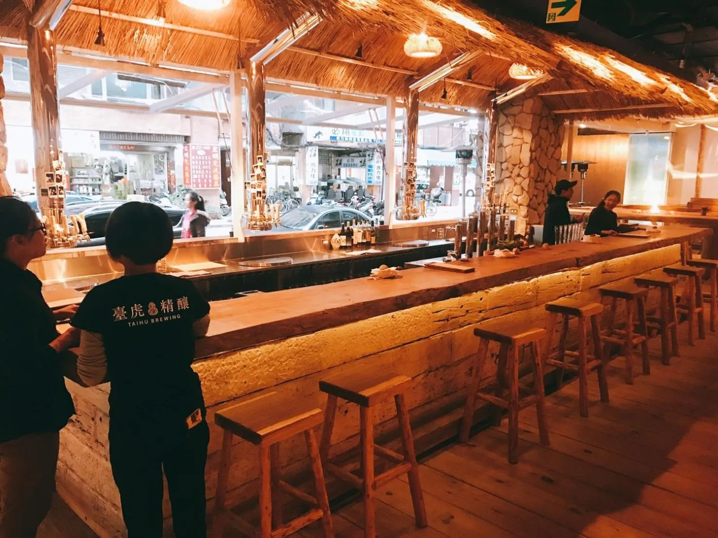 Restaurant/places to eat in Hotel PaPa Whale