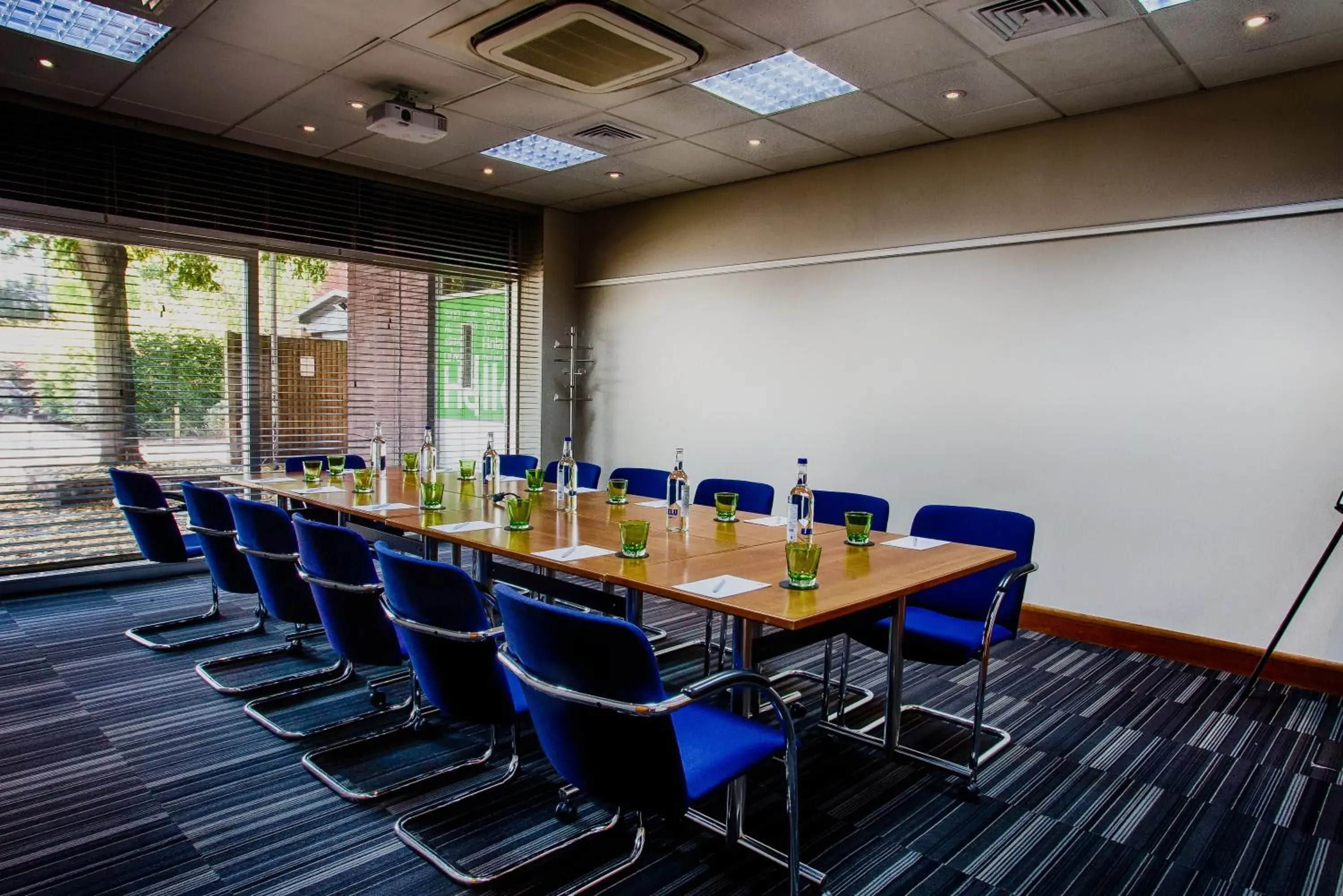 Meeting/conference room in Holiday Inn London - Heathrow M4Jct.4