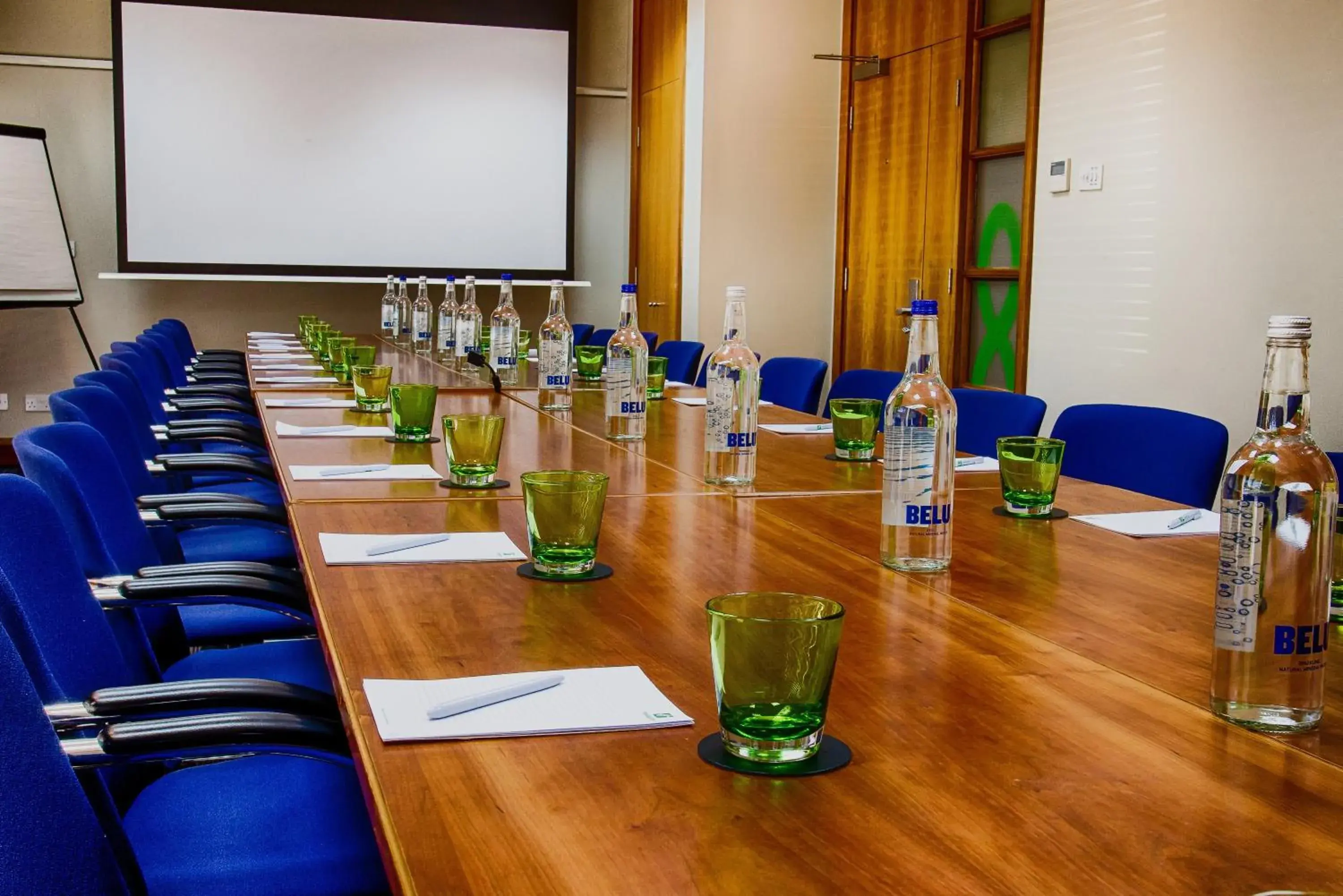 Meeting/conference room in Holiday Inn London - Heathrow M4Jct.4