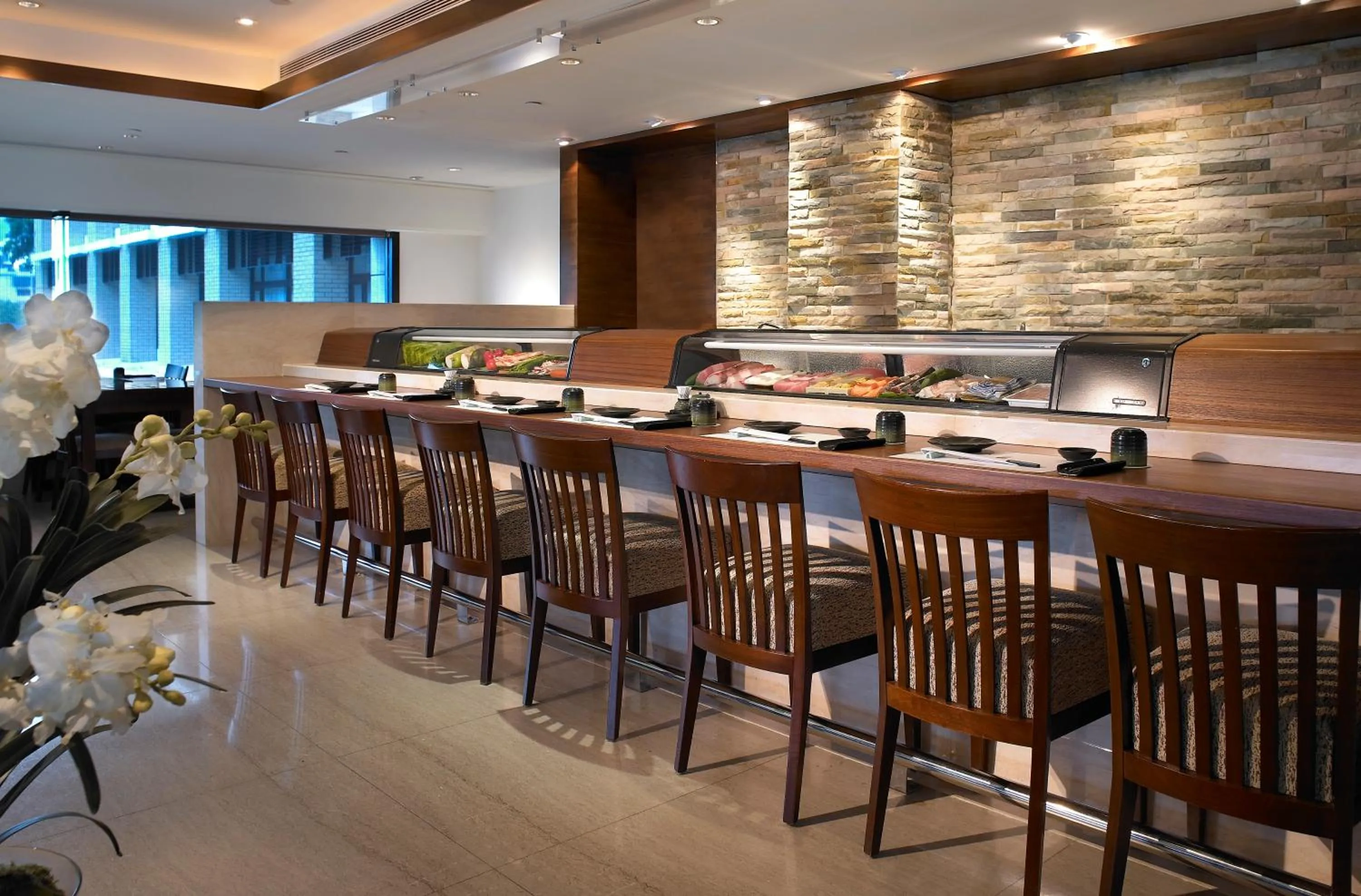 Restaurant/places to eat in Spring City Resort