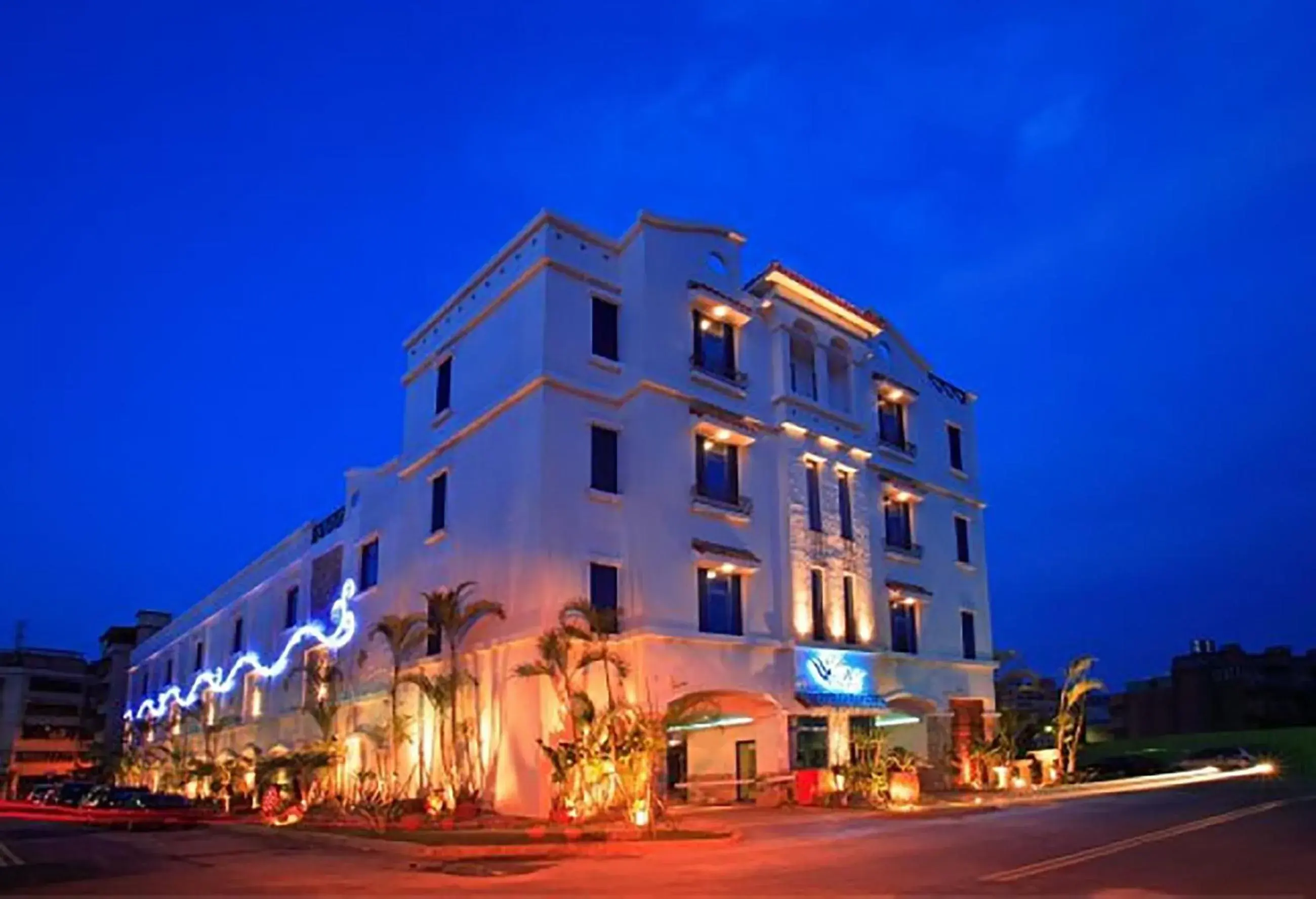 Property building in Blue Coast Spa Motel Property building in Blue Coast Spa Motel