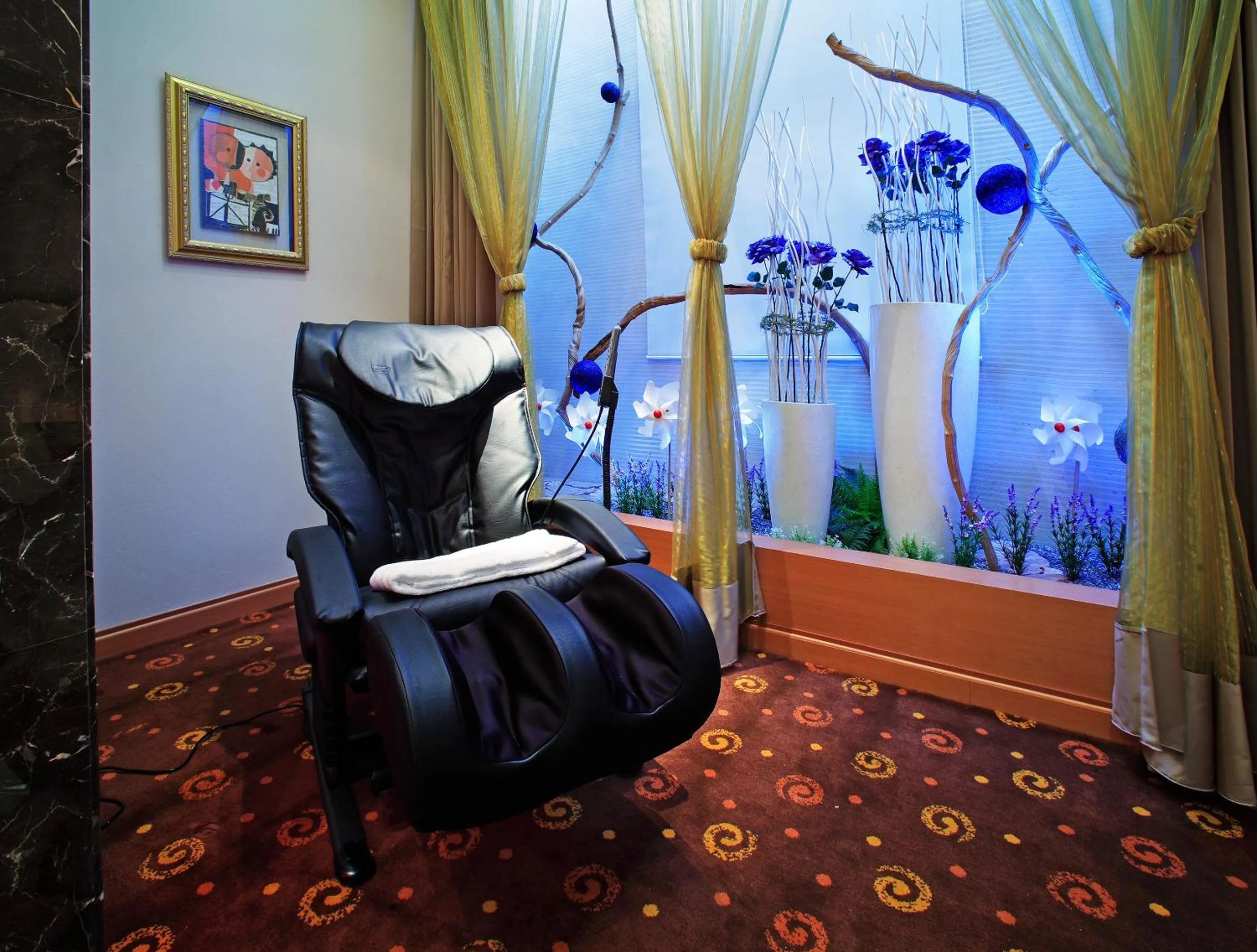 Seating area in Blue Coast Spa Motel