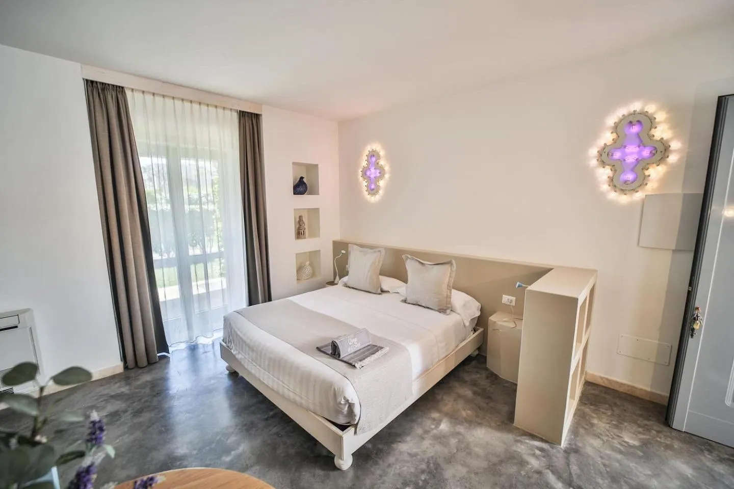 Bedroom, Bed in Borgo de li Santi