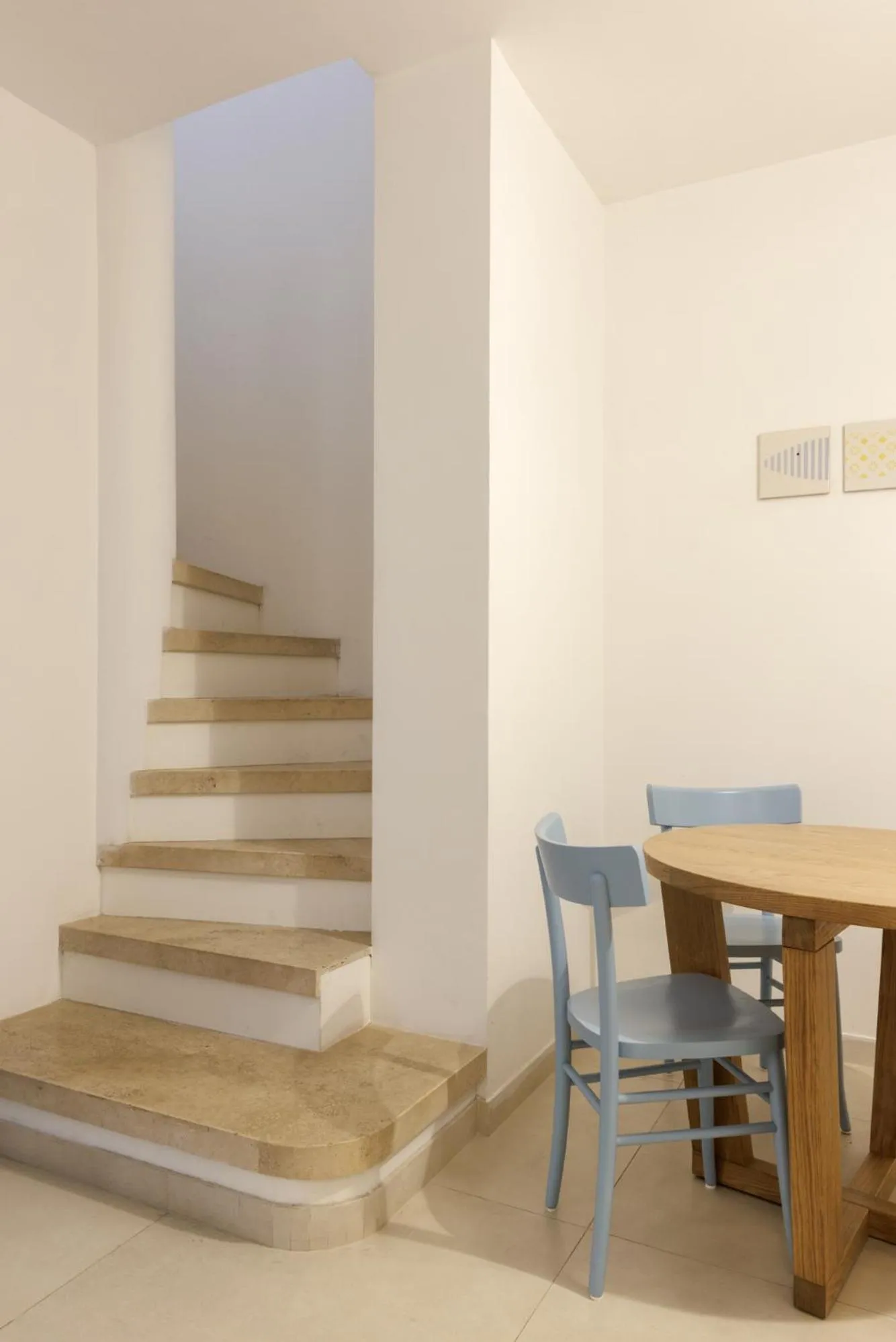 Photo of the whole room in Borgo de li Santi