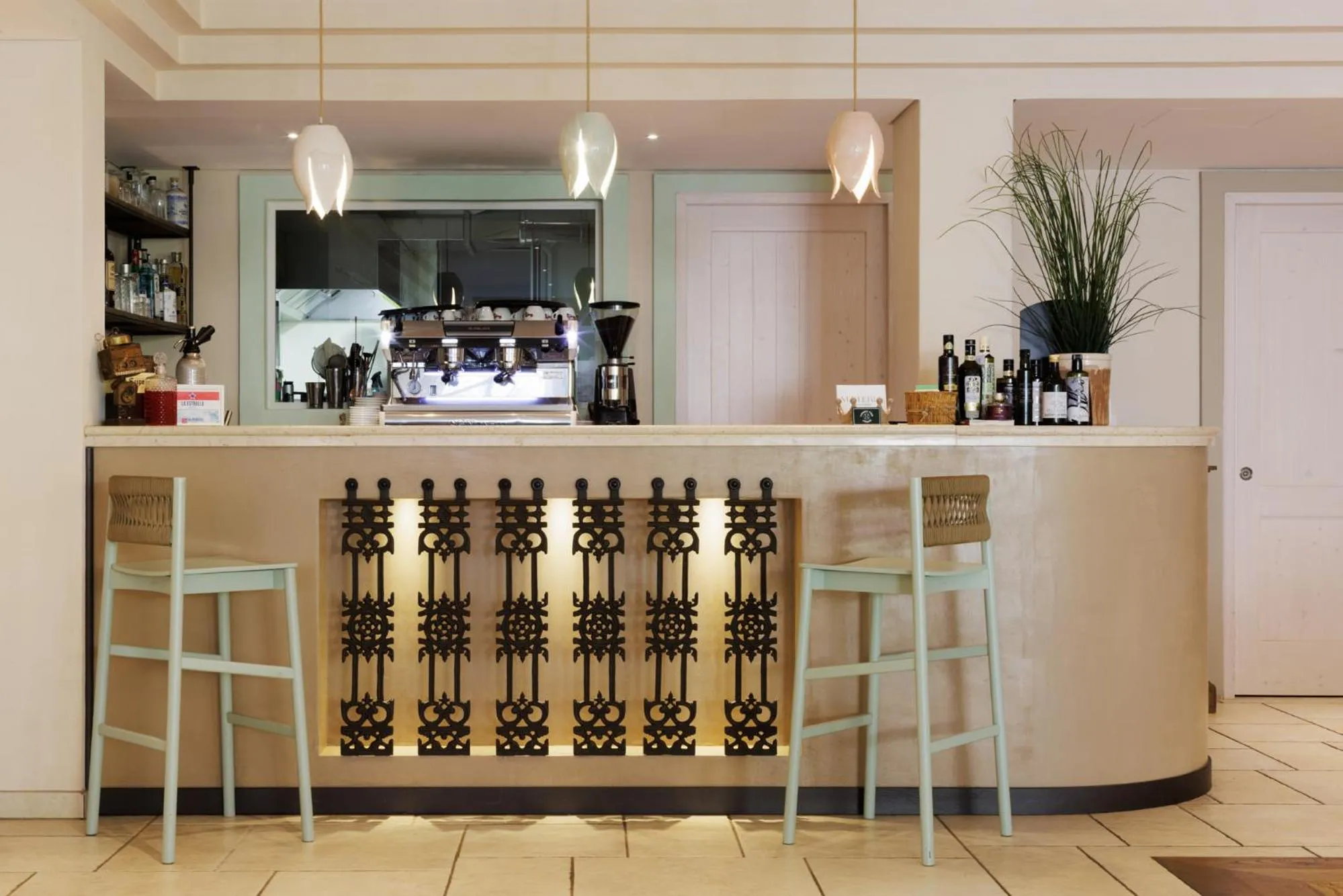 Restaurant/places to eat in Borgo de li Santi