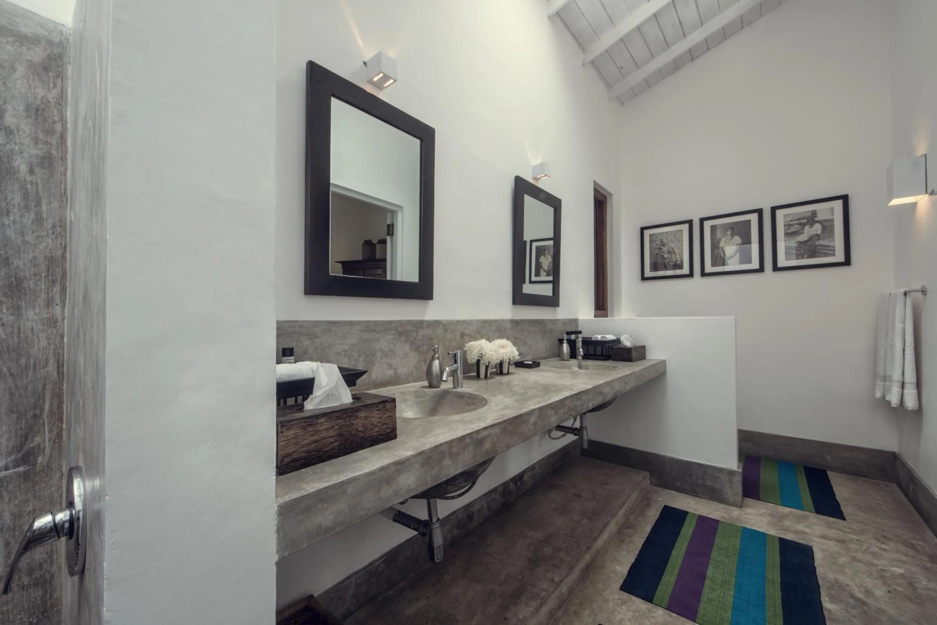 Bathroom in Taru Villas Mawella - Tangalle