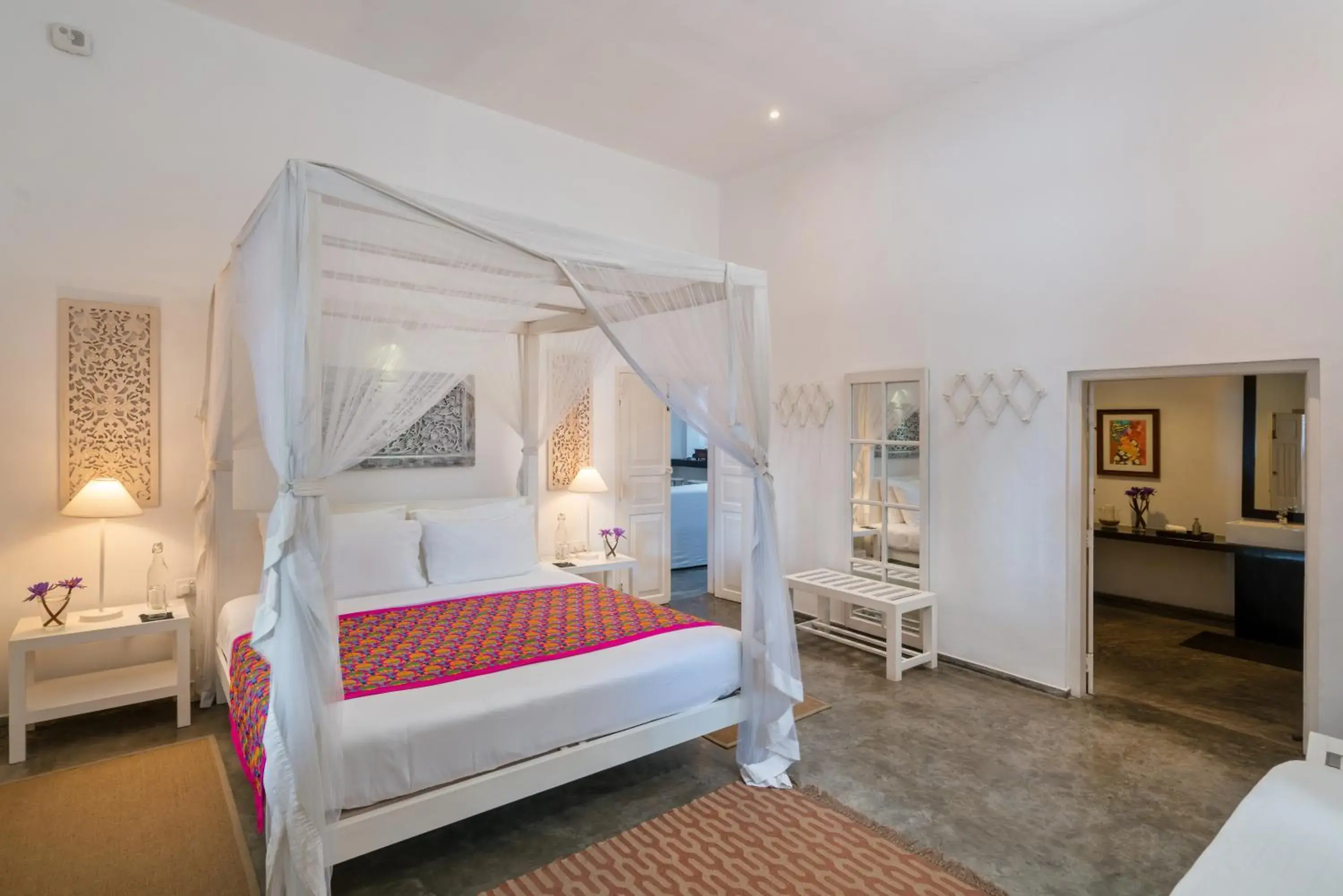 Photo of the whole room, Bed in Taru Villas 906 - Hikkaduwa Photo of the whole room, Bed in Taru Villas 906 - Hikkaduwa