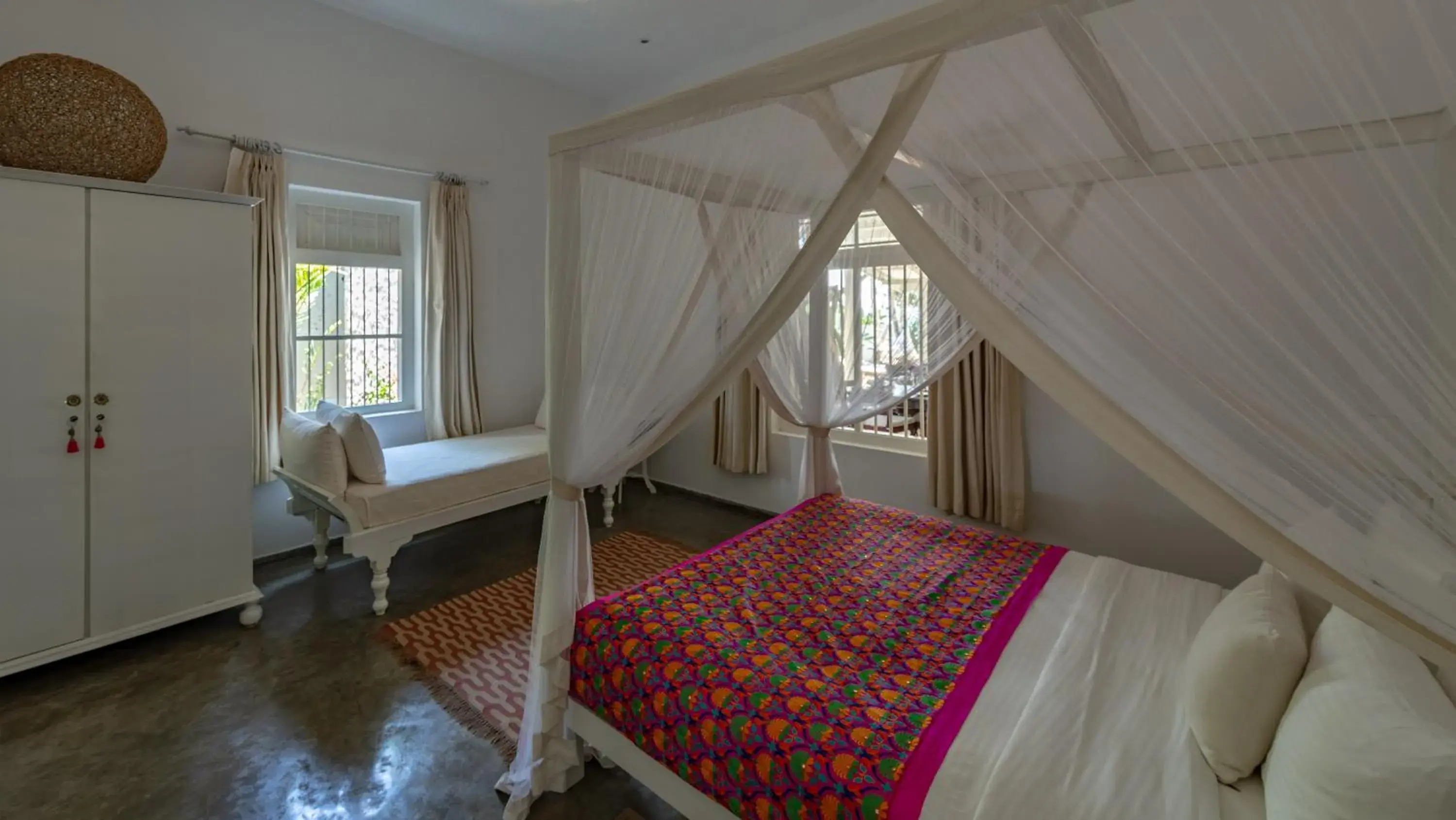 Bed in Taru Villas 906 - Hikkaduwa Bed in Taru Villas 906 - Hikkaduwa