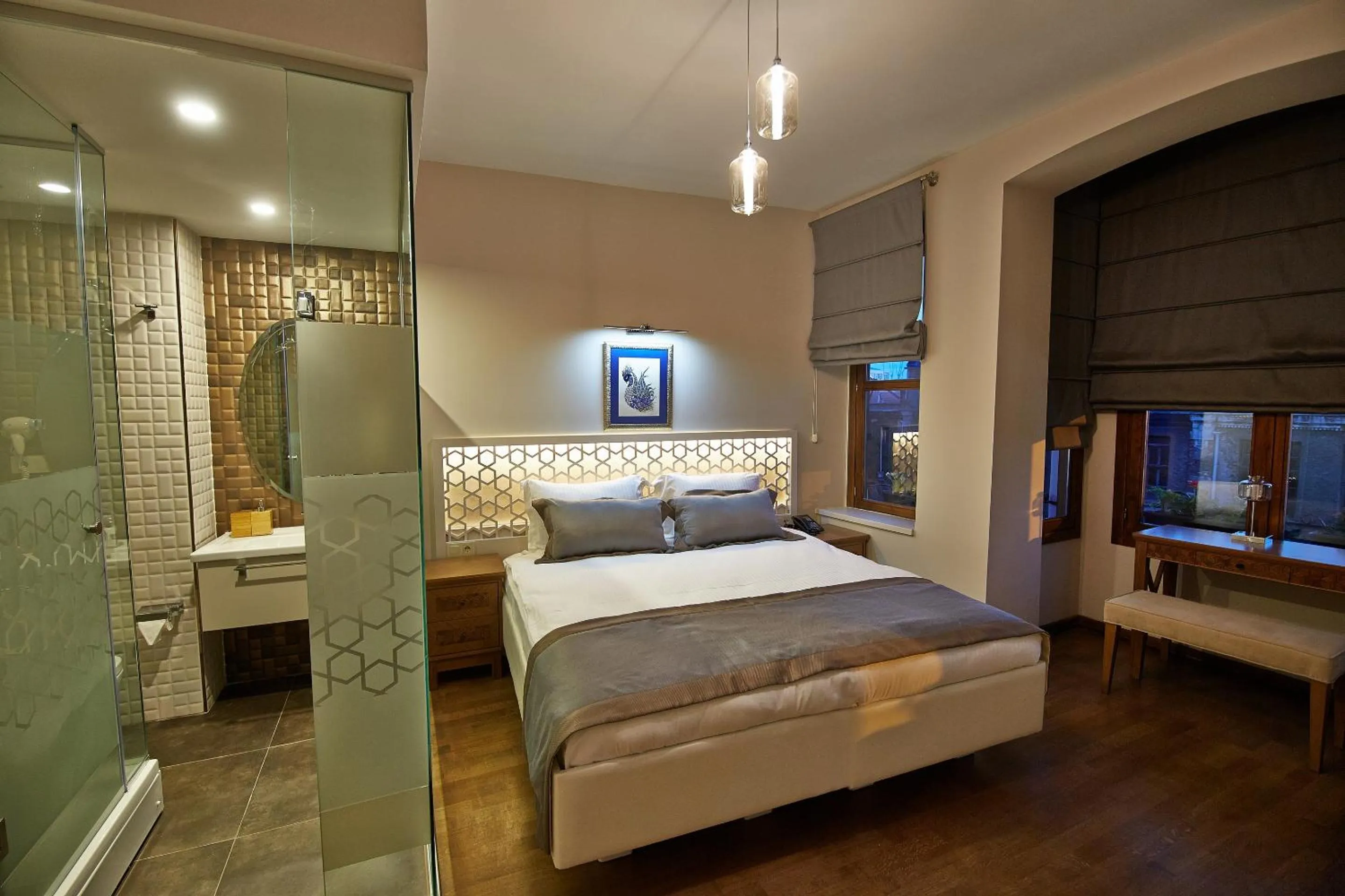 Photo of the whole room, Bed in Arart Hotel