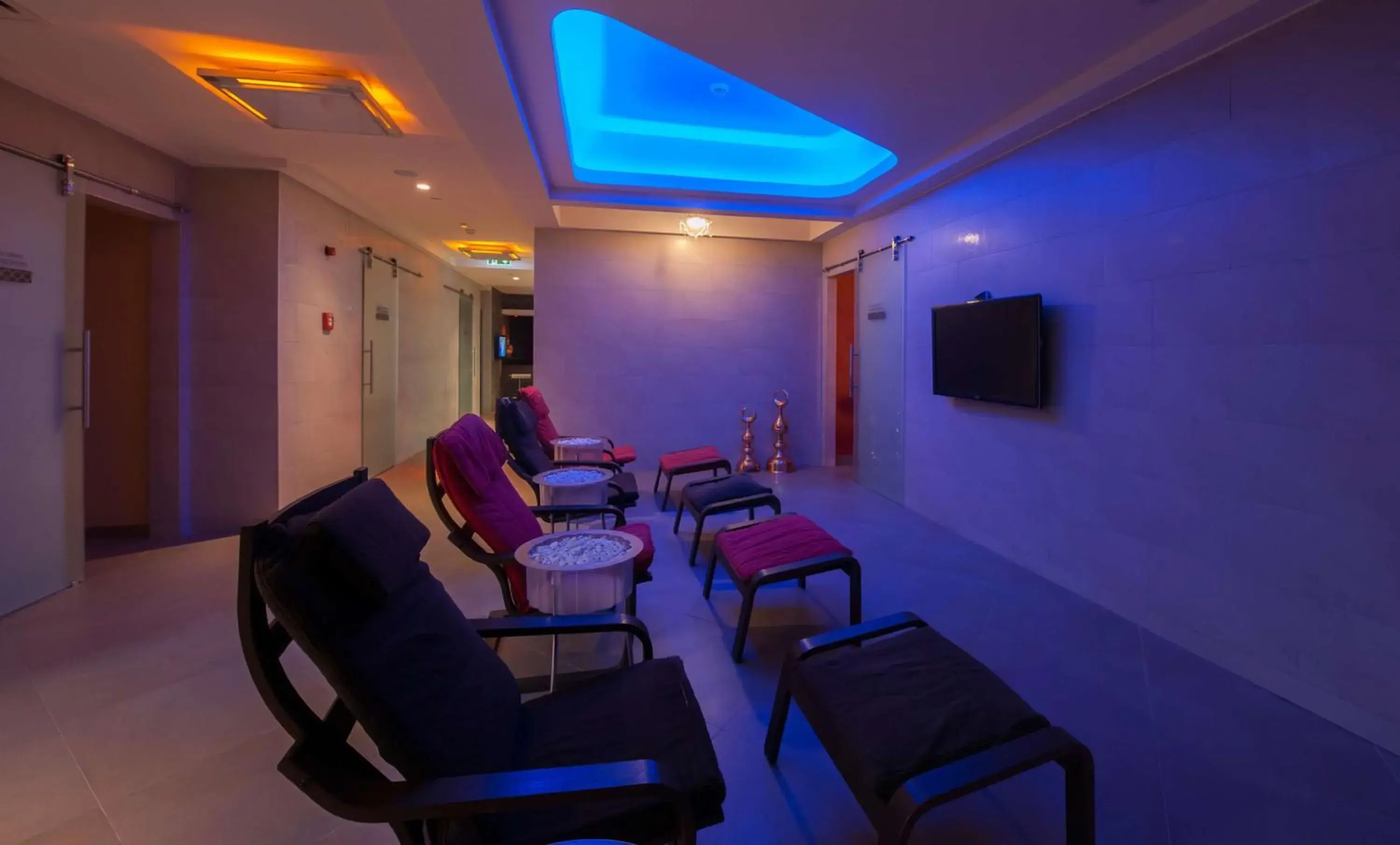 Lobby or reception in DoubleTree by Hilton Istanbul - Sirkeci Lobby or reception in DoubleTree by Hilton Istanbul - Sirkeci