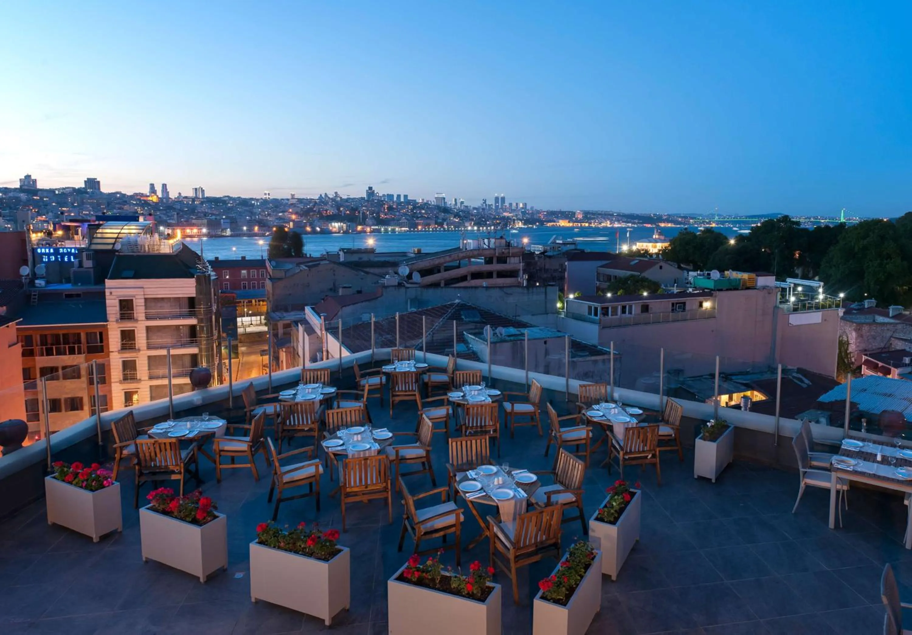 Patio in DoubleTree by Hilton Istanbul - Sirkeci