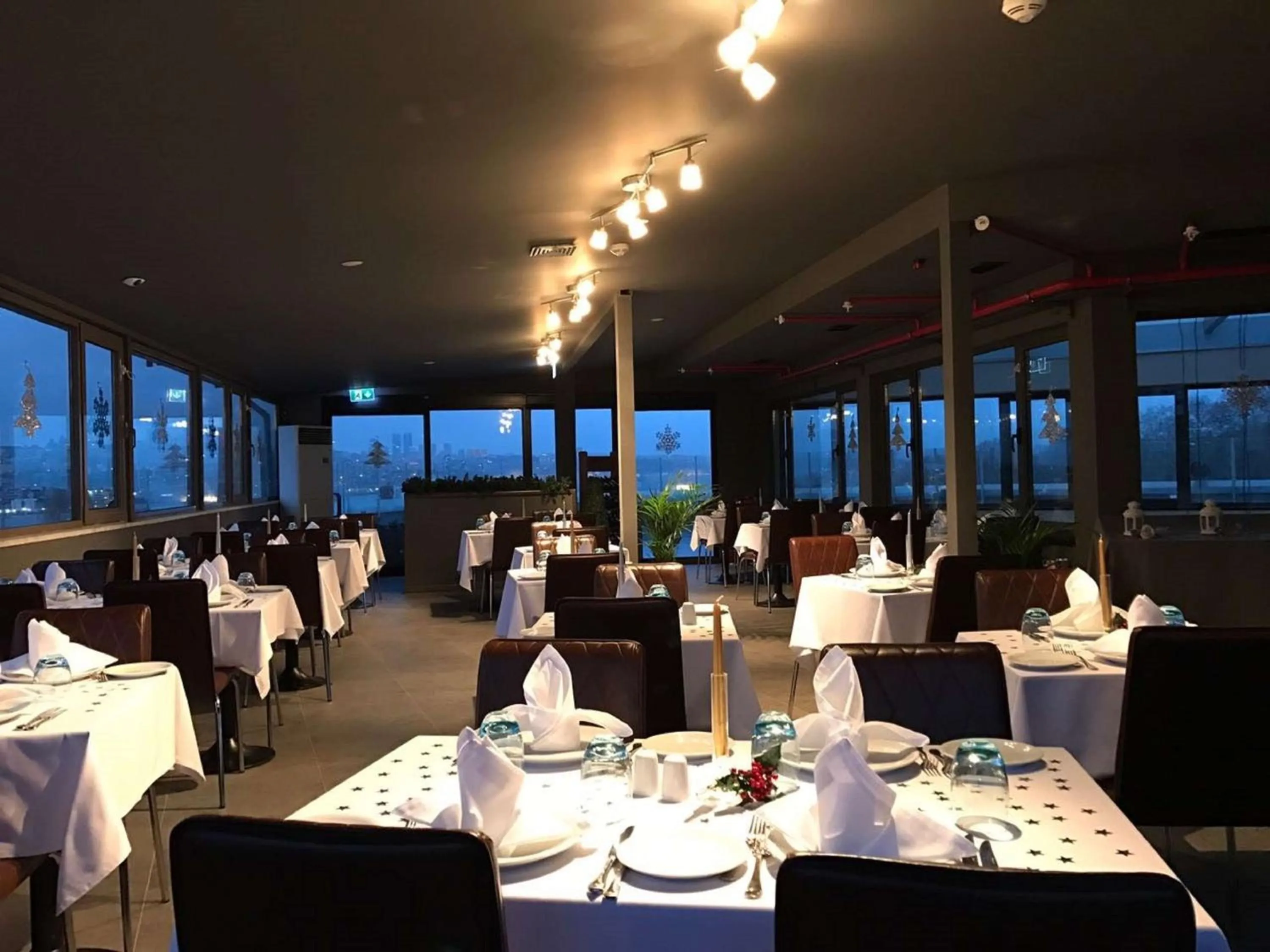 Restaurant/places to eat in DoubleTree by Hilton Istanbul - Sirkeci