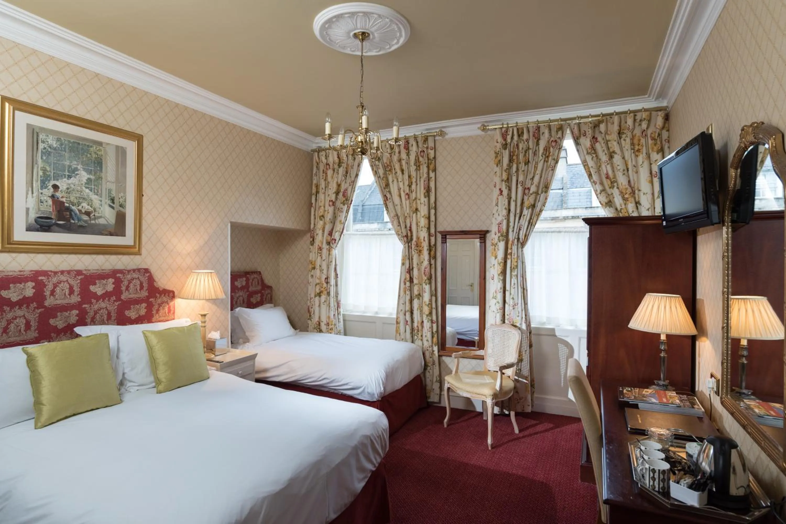 Photo of the whole room, Bed in The Kennard