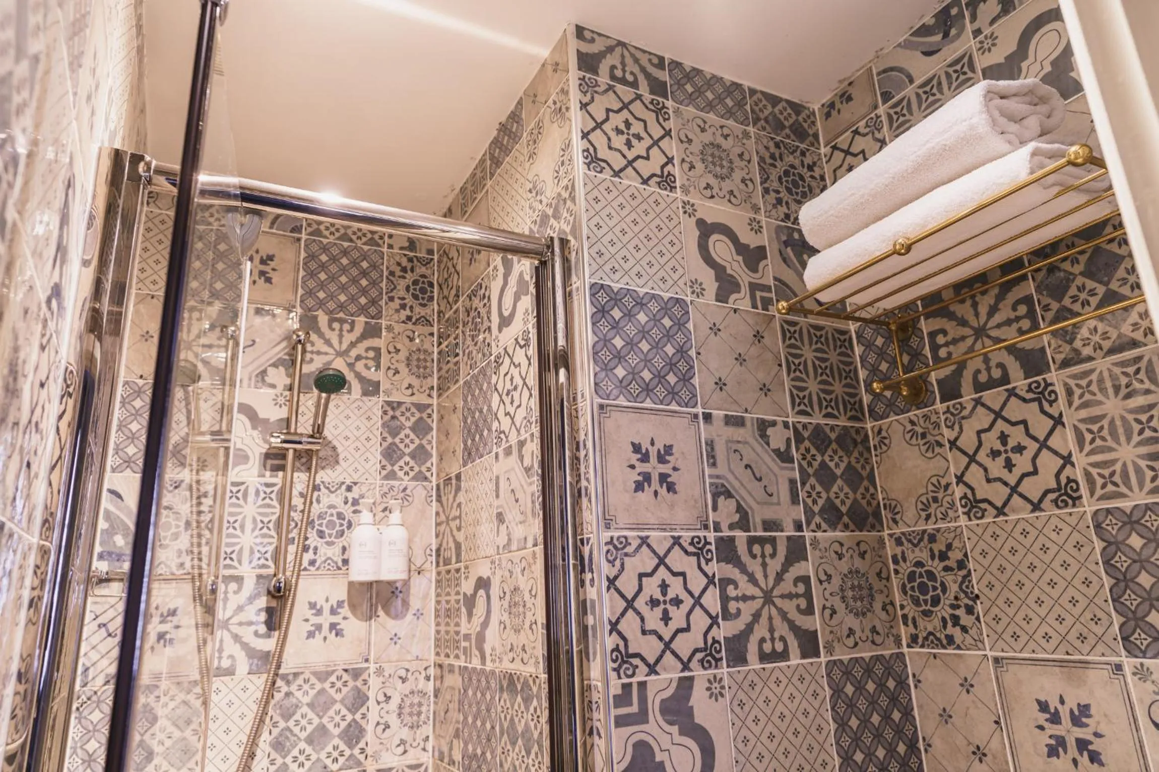 Shower in The Kennard