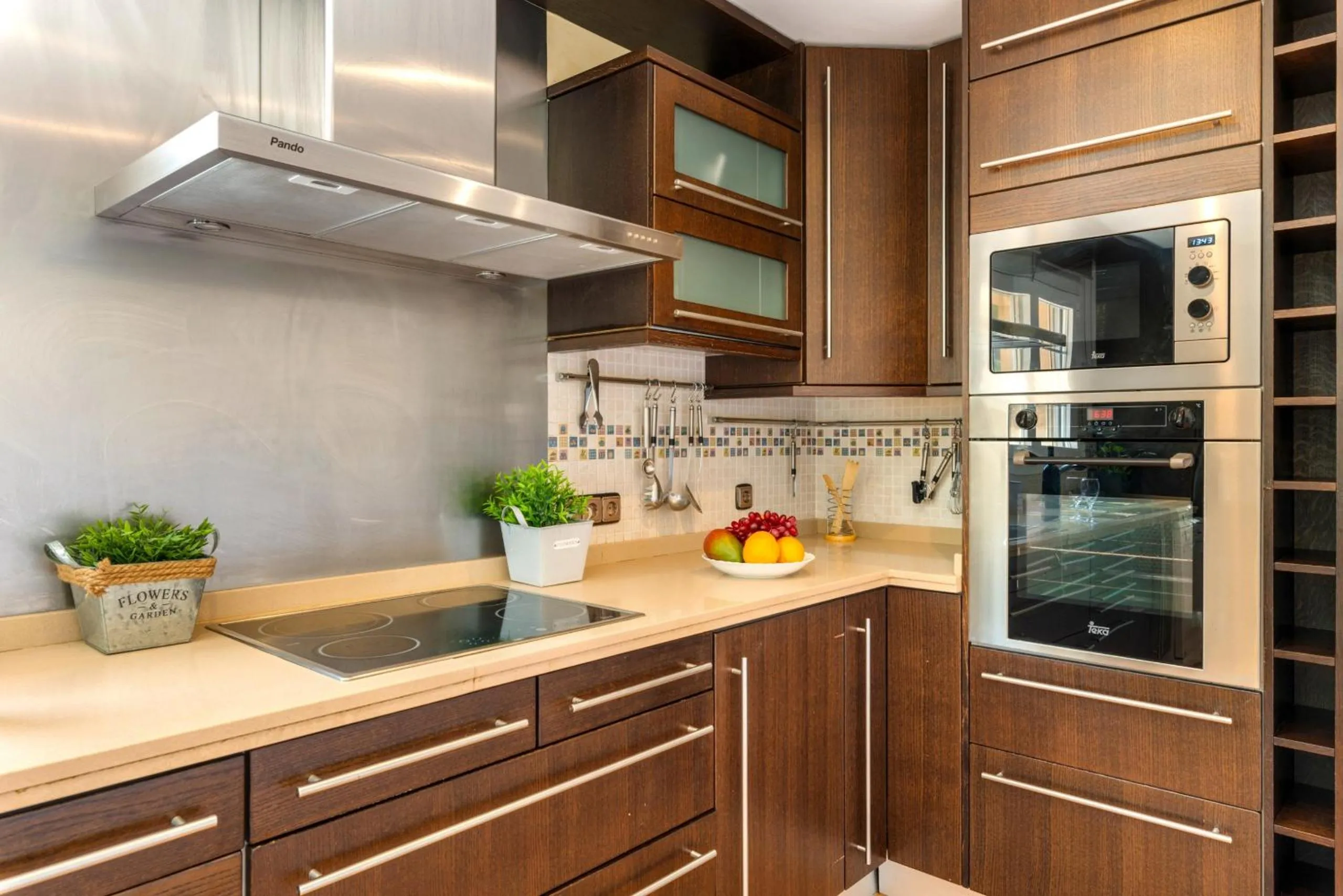 Kitchen or kitchenette in Villa Dorada - PlusHolidays
