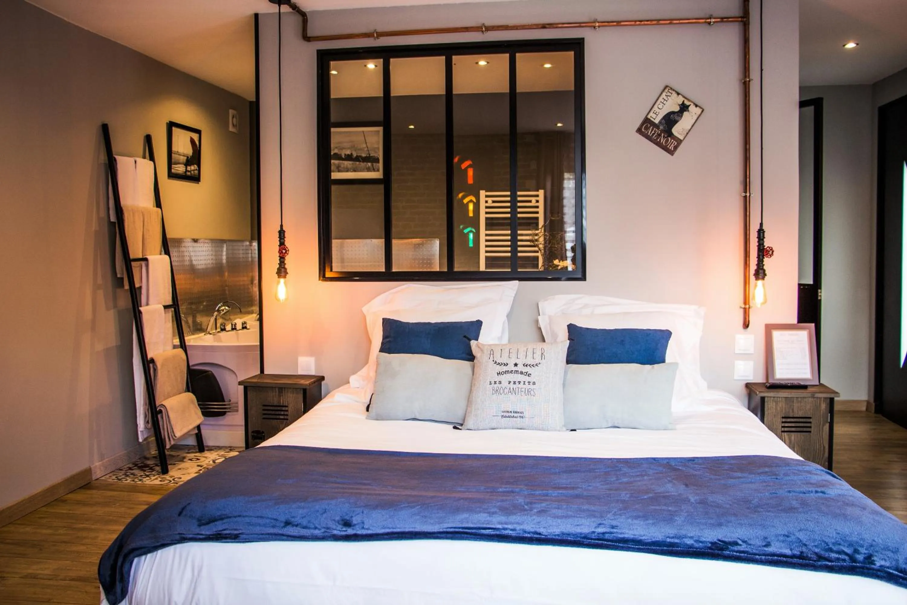 Photo of the whole room in Home Sweet Home