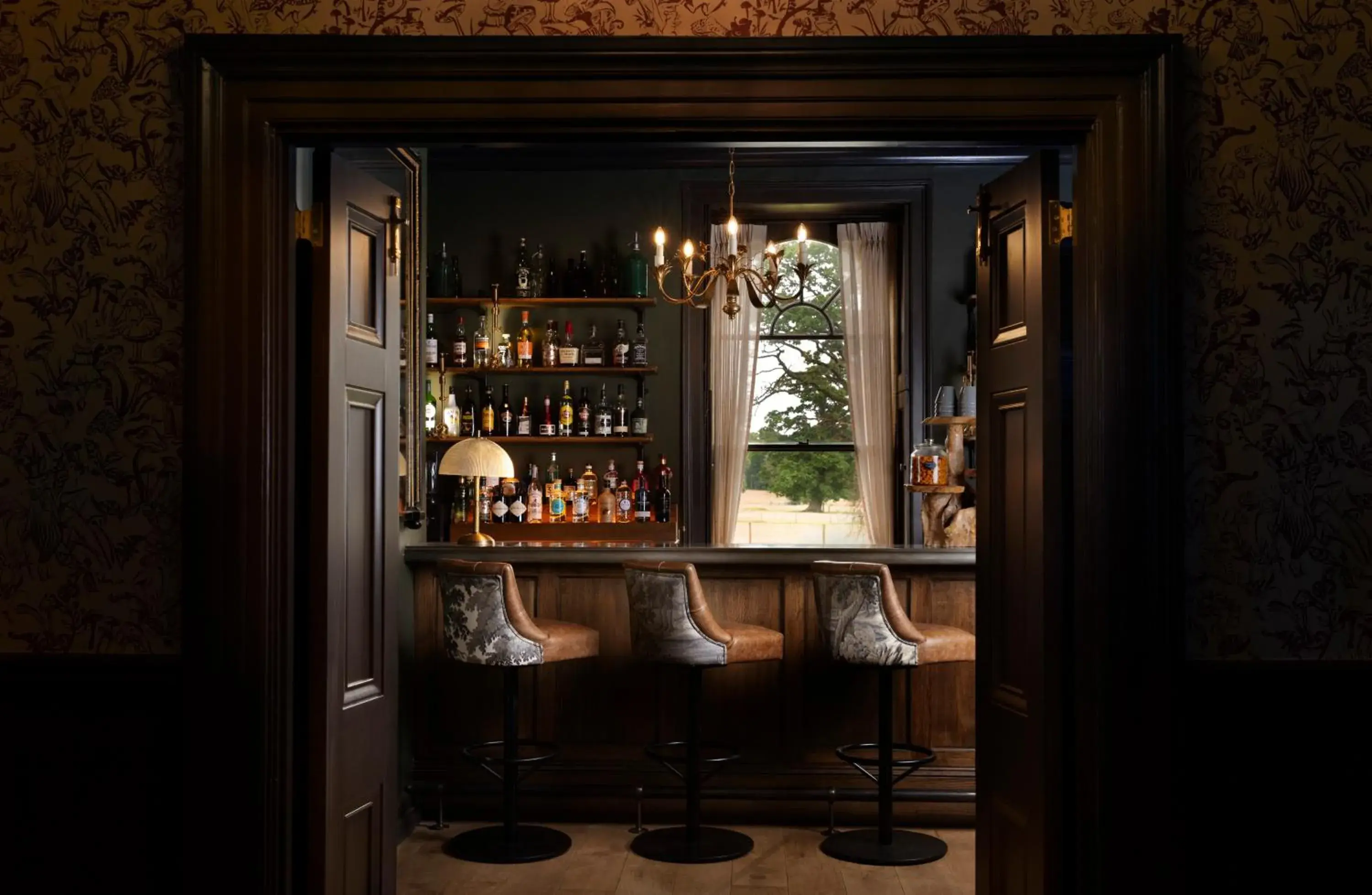 Lounge or bar in New Park Manor Hotel Lounge or bar in New Park Manor Hotel