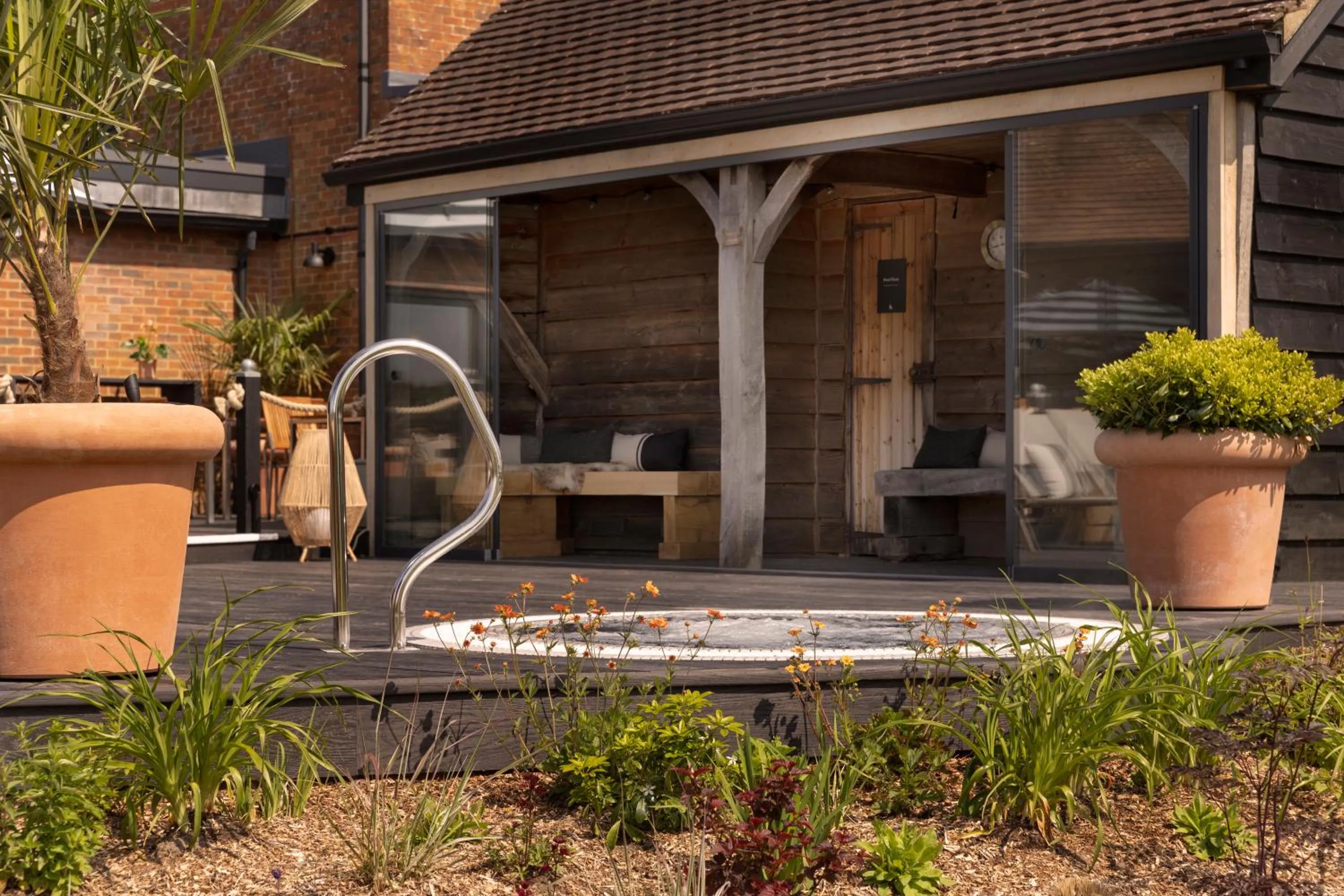 Hot Tub in New Park Manor Hotel