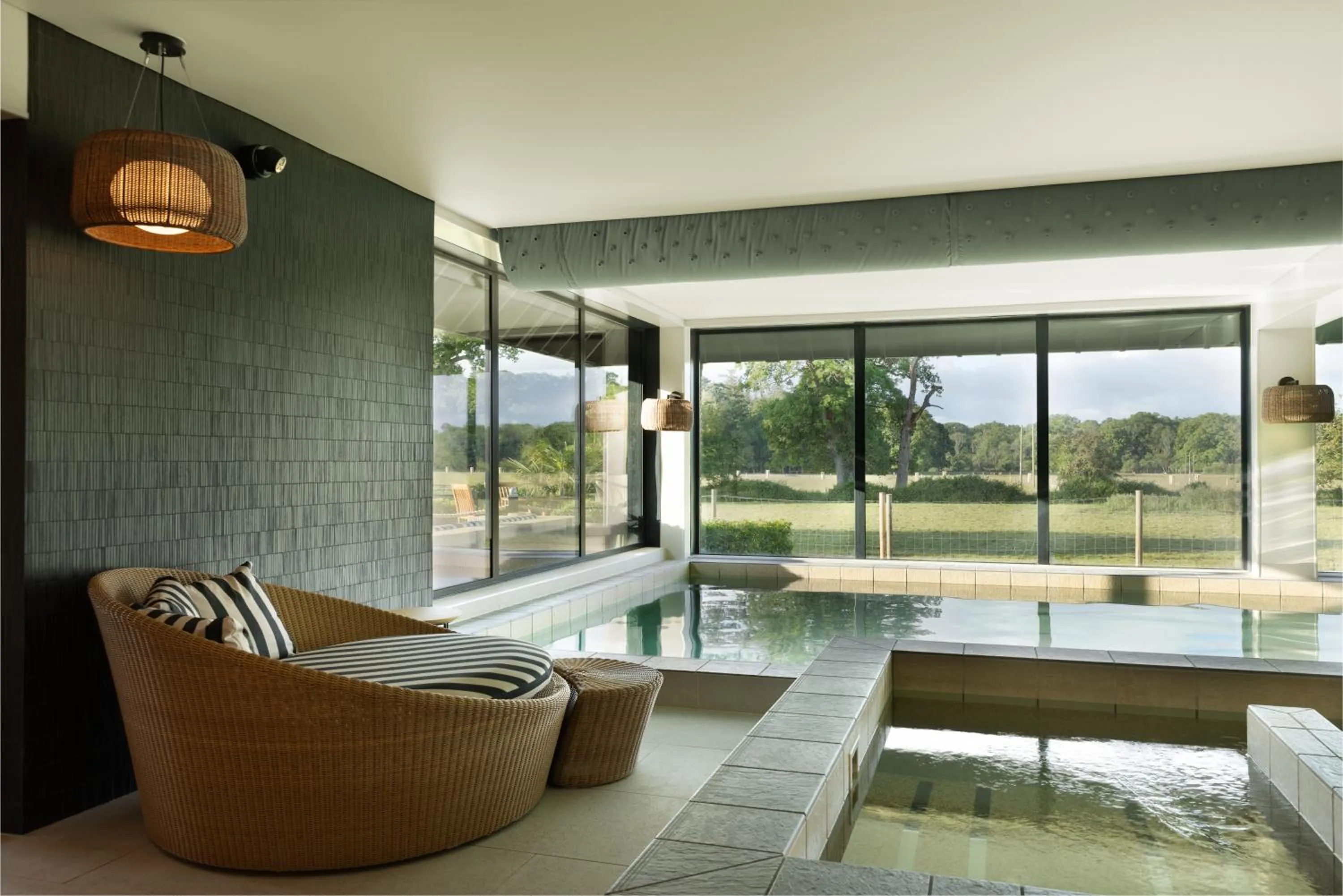 Swimming pool in New Park Manor Hotel