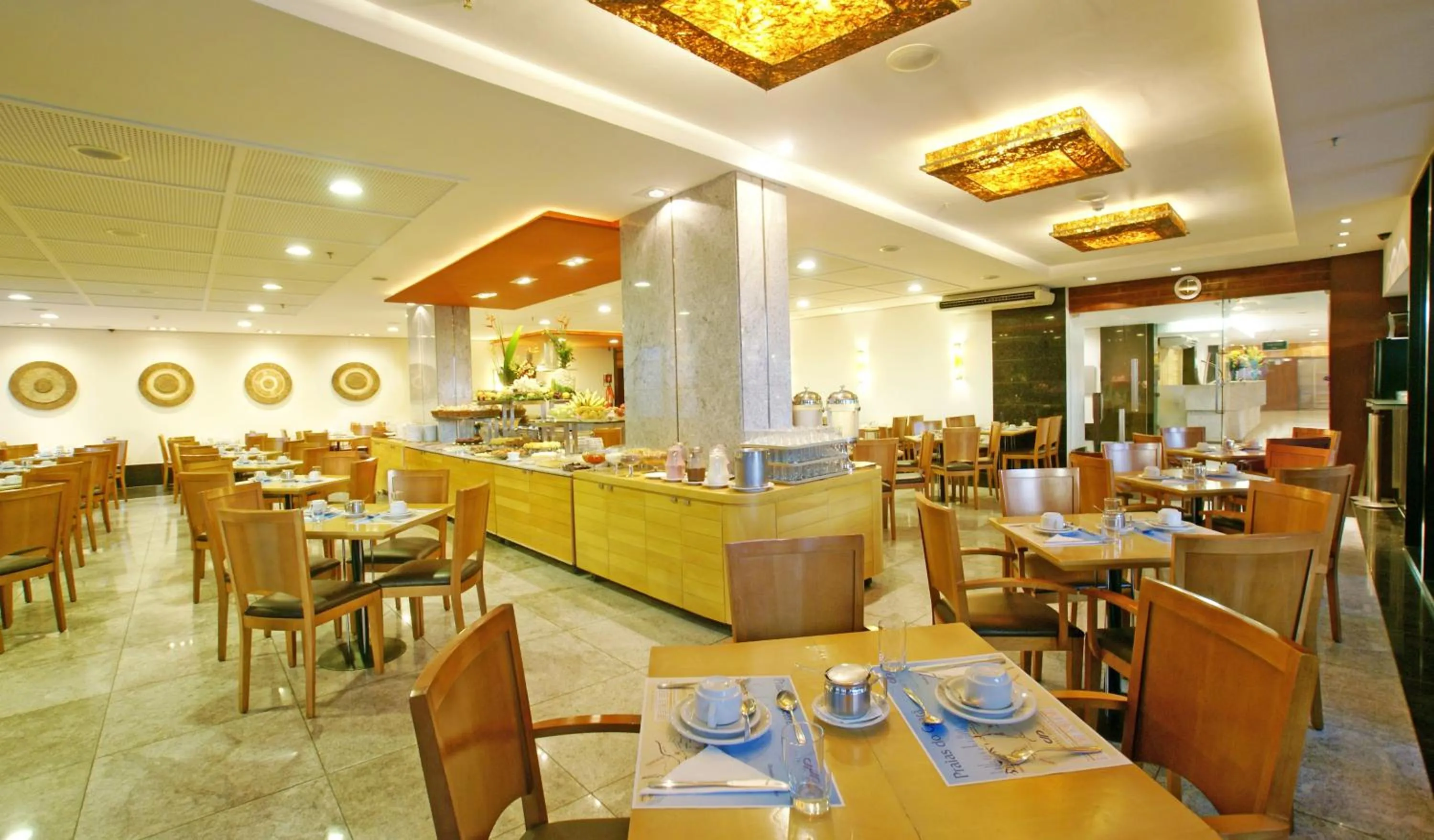 Restaurant/places to eat in Hotel Diogo