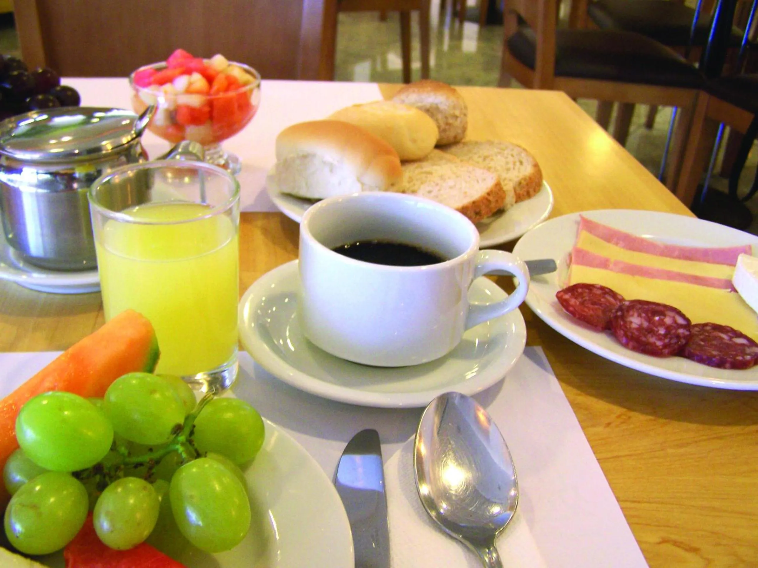 Food and drinks in Hotel Diogo