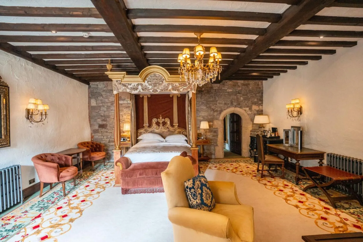 Bed in Thornbury Castle - A Relais & Chateaux Hotel