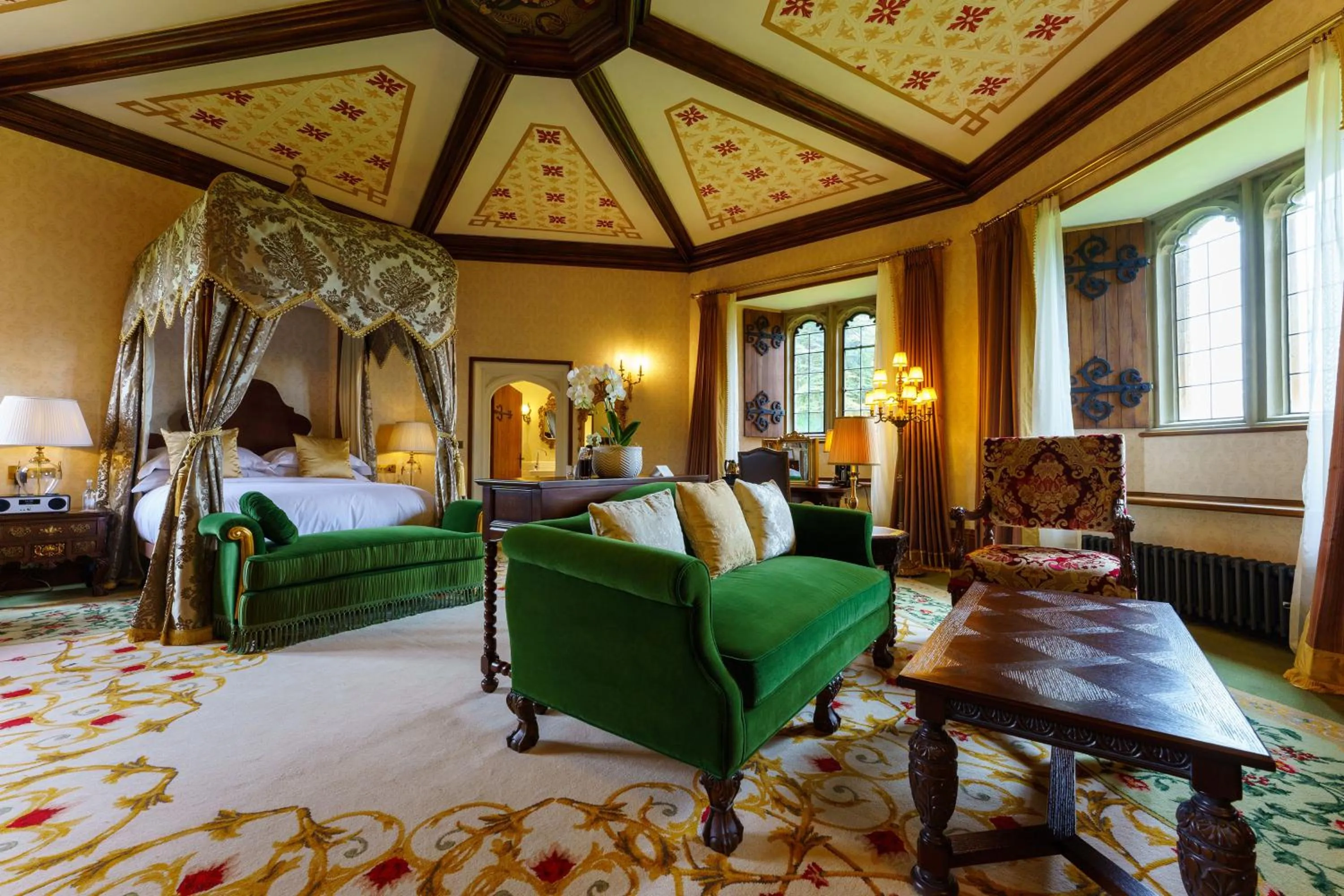 Photo of the whole room, Bed in Thornbury Castle - A Relais & Chateaux Hotel