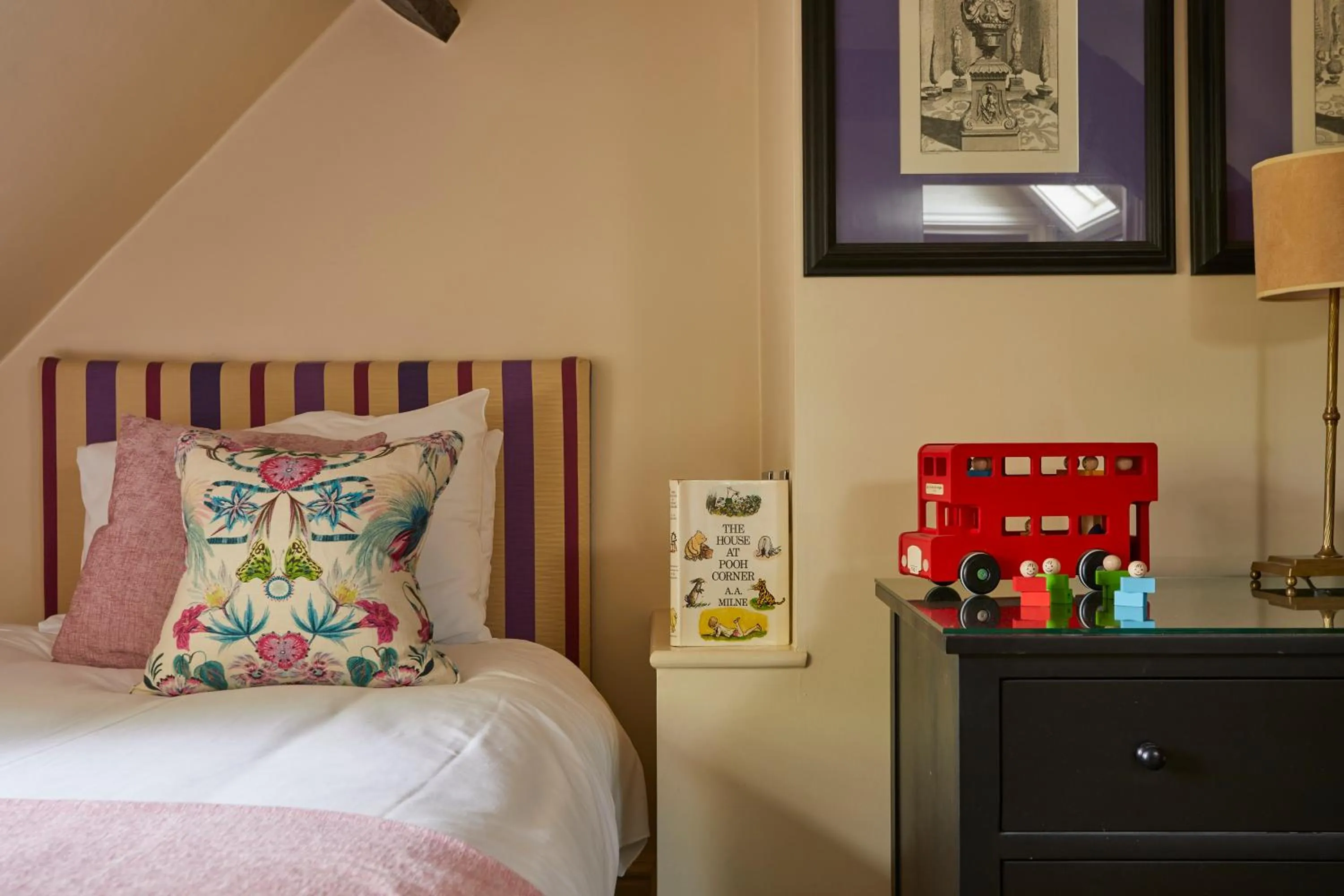 Bedroom, Bed in The Slaughters Country Inn