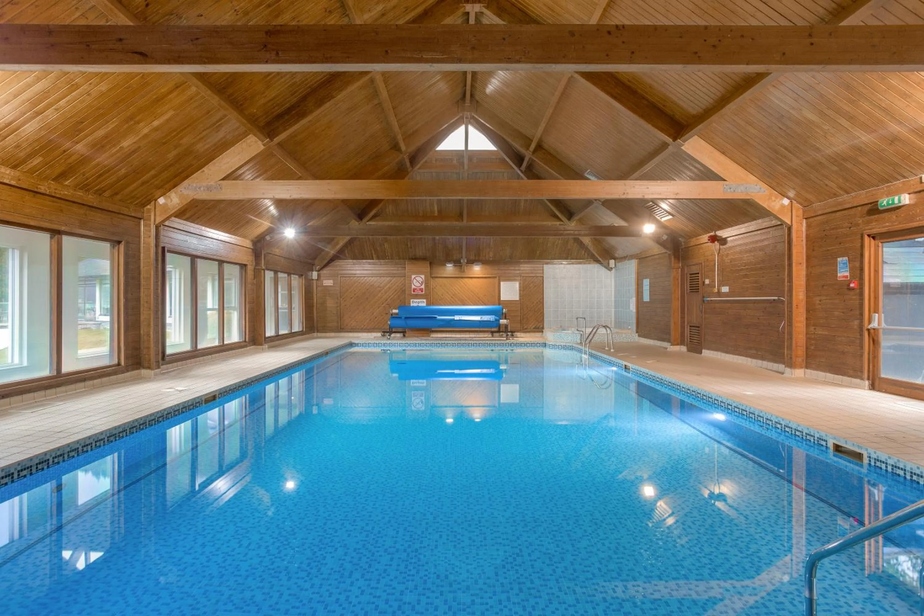 Swimming pool in The Kenmore Club