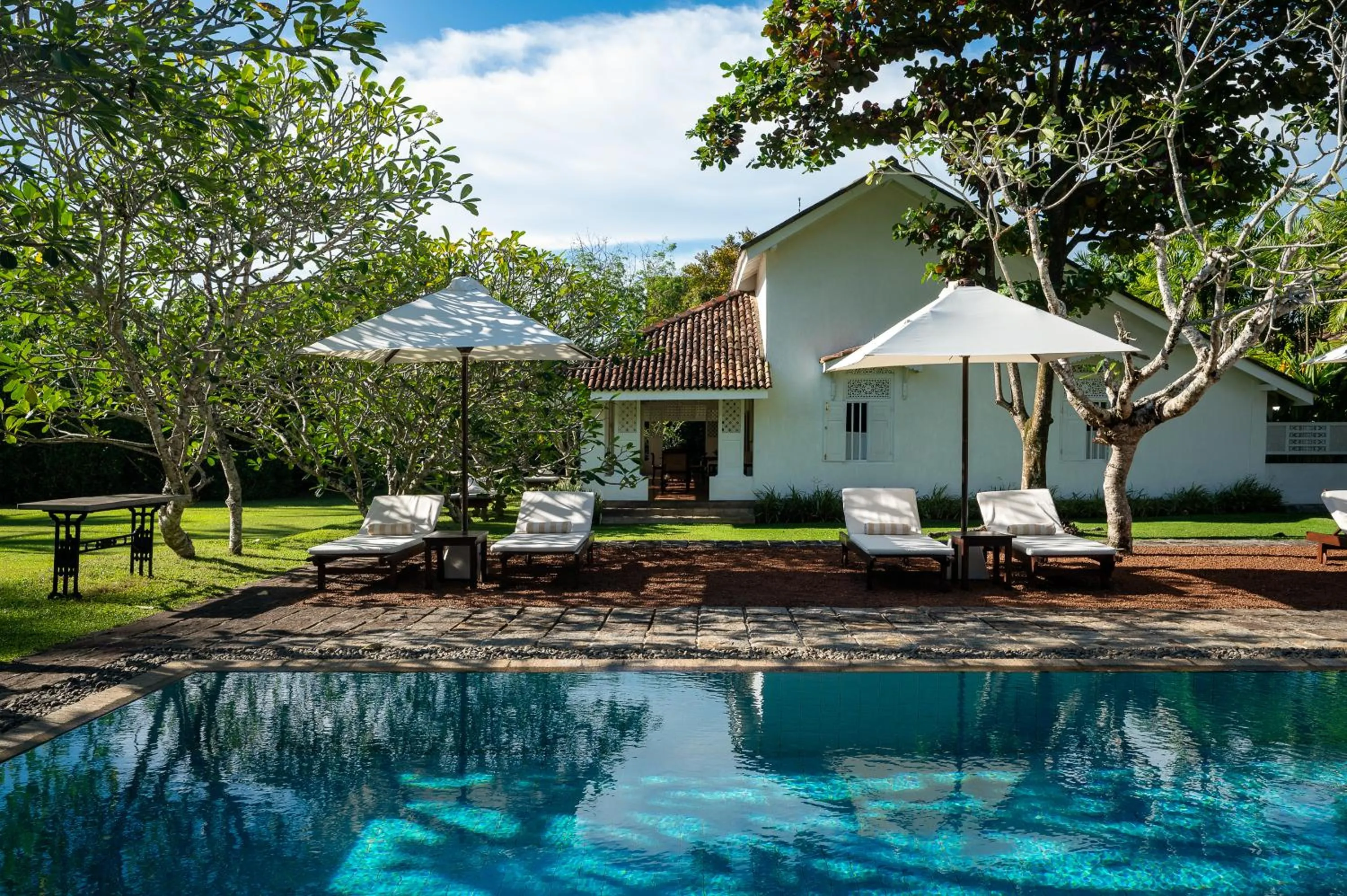 Natural landscape in Nyne Hotels Rock Villa - Bentota